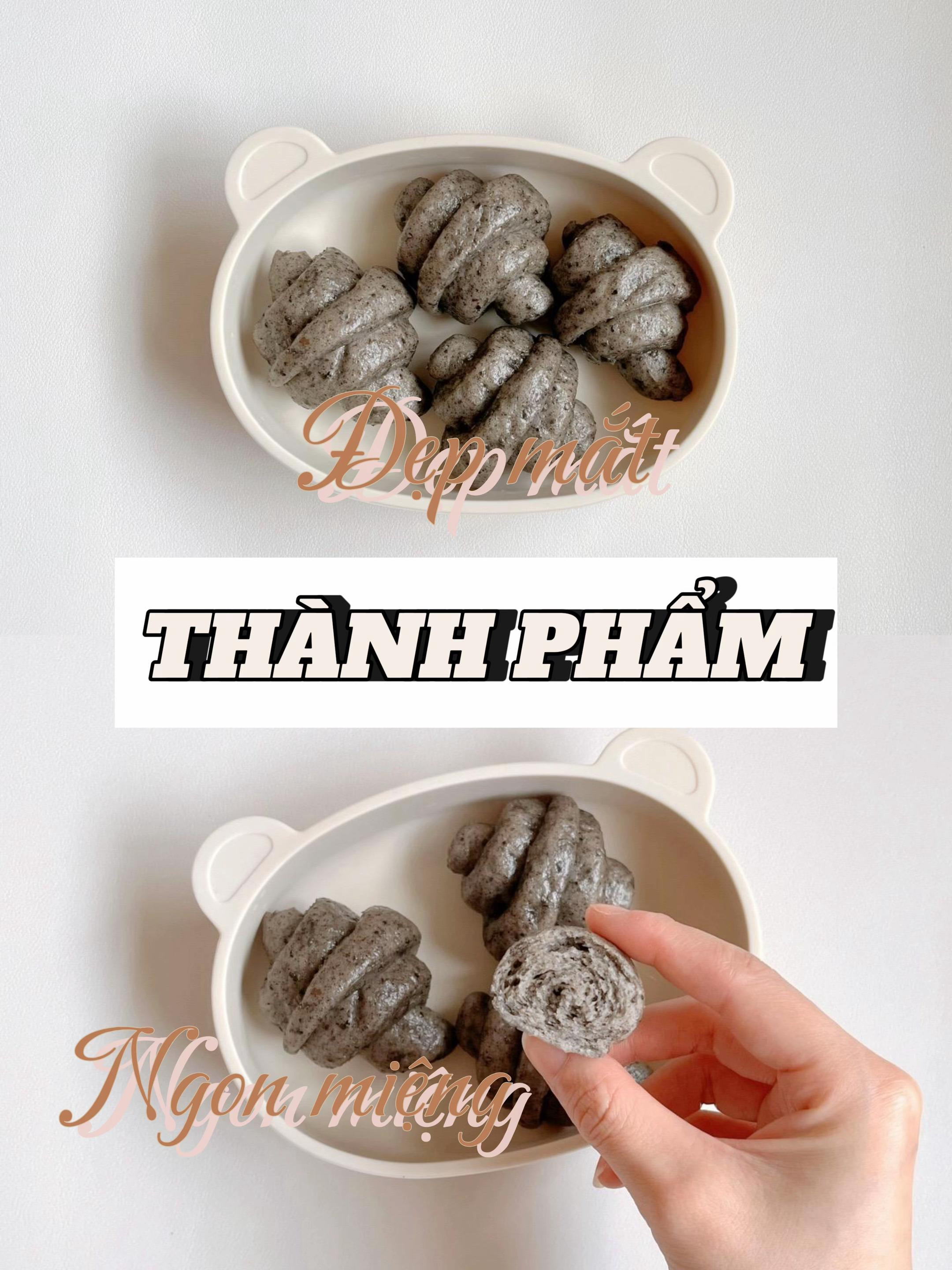 Bánh mì mè đen hấp mềm thơm cho bé ăn dặm từ 10 tháng tuổi