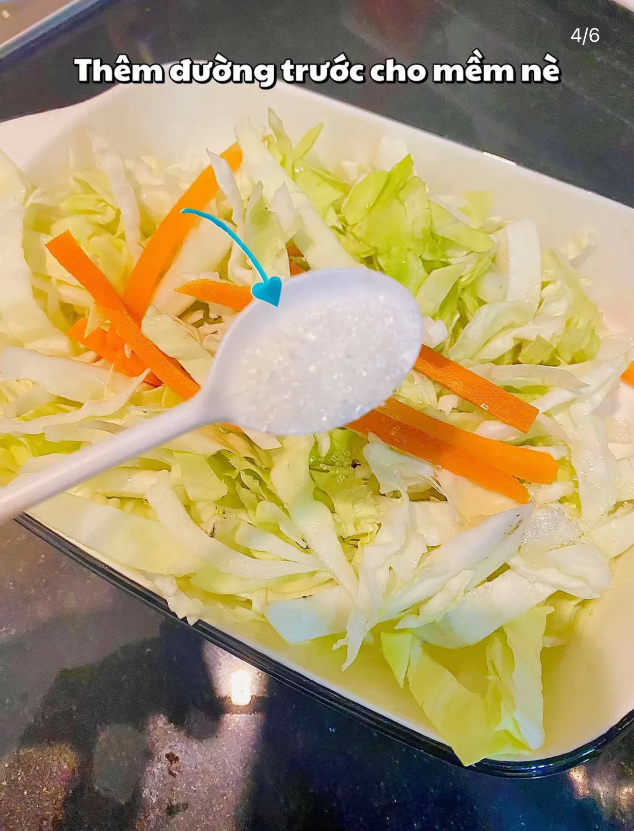 Bắp cải muối giòn ngọt giải ngán kèm món nướng, công thức làm đơn giản tại nhà