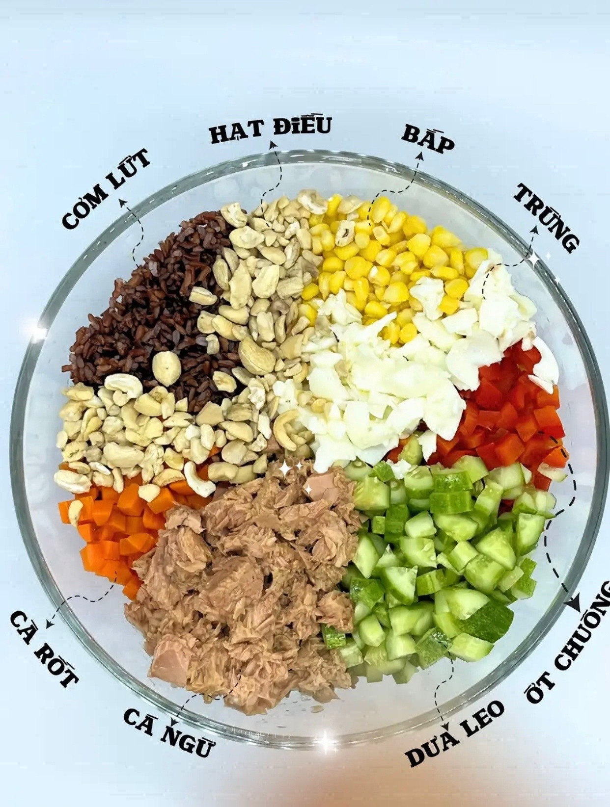 Bật mí công thức cơm nắm rong biển với cá ngừ, hạt điều và sốt mayo