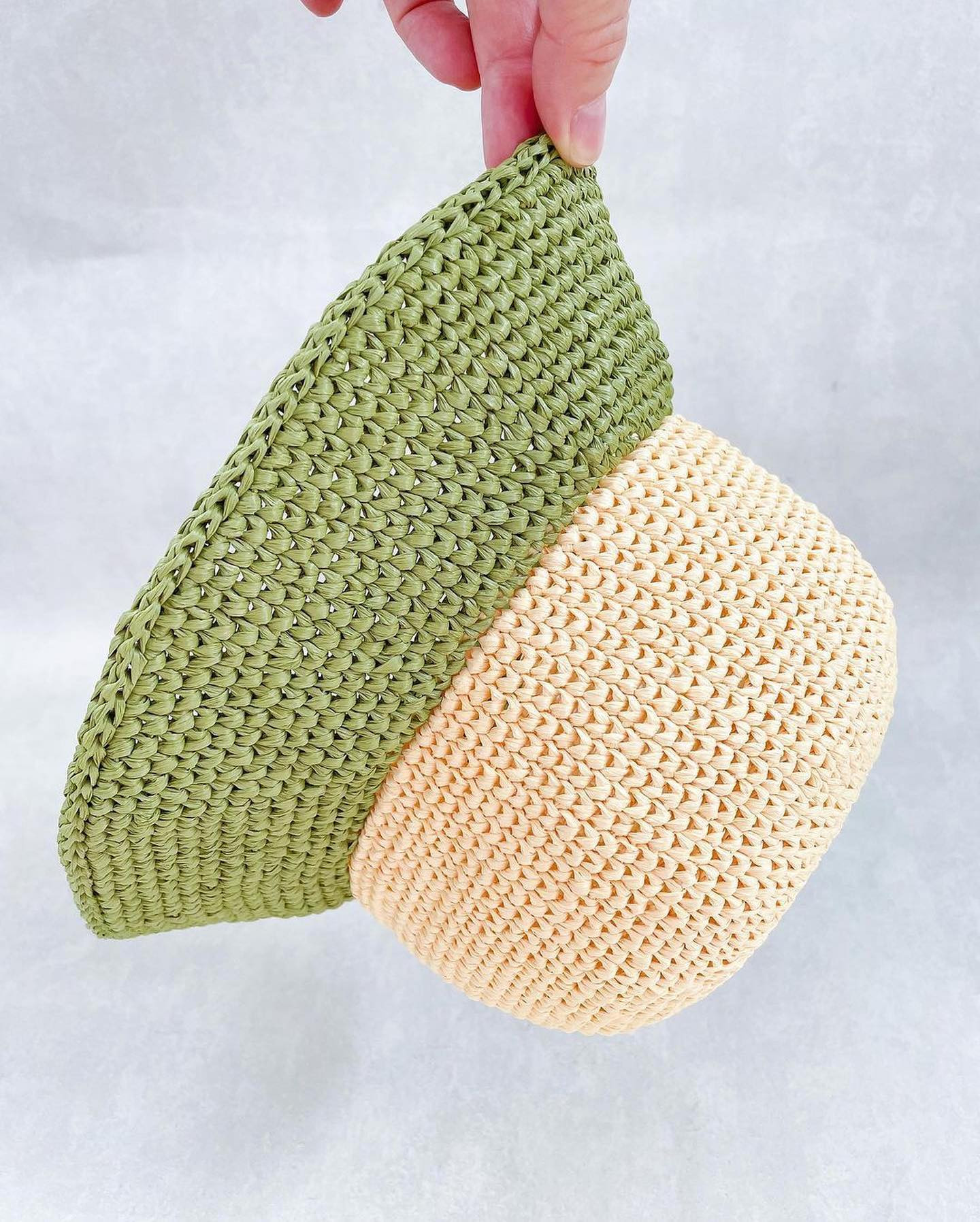 Бесплатное описание вязания базовой панамы из рафии