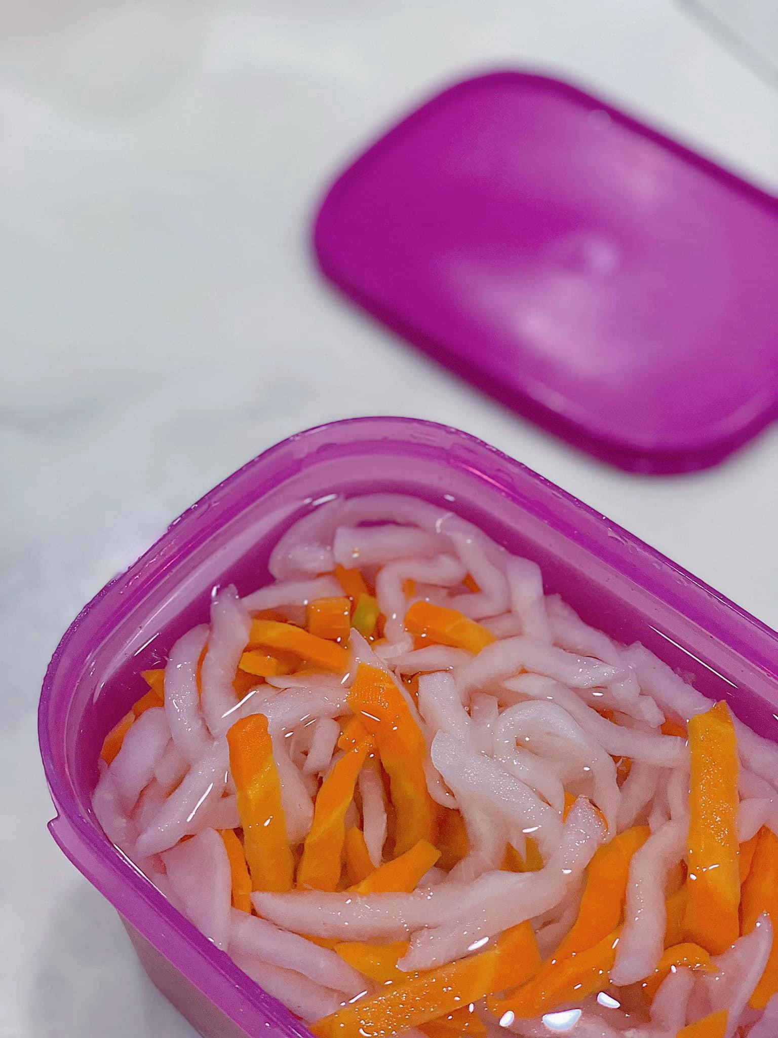 Bí Kíp Đơn Giản Để Củ Cải Chua Trong Véo Giòn Sần Sật