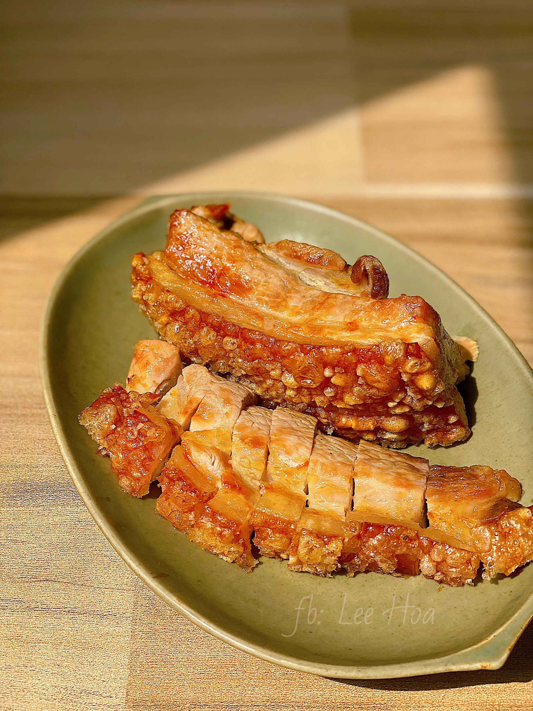 Bí Kíp Giòn Bì Bất Bại: Thịt Ba Chỉ Quay Nướng Không Dầu, Bì Vàng Rộm