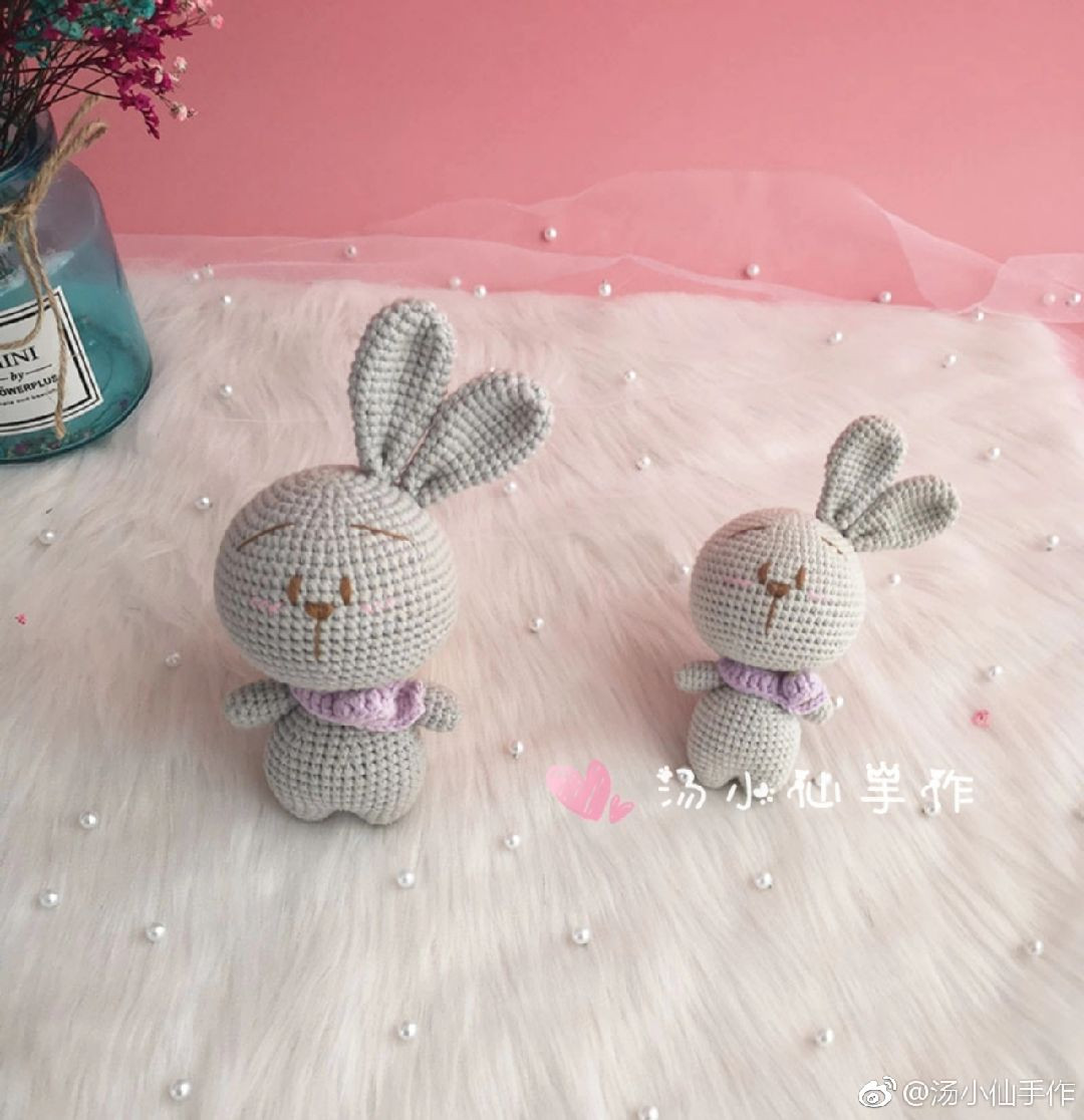 Big Head Animal Amigurumi Patterns: Grey Rabbit and Brown Bear