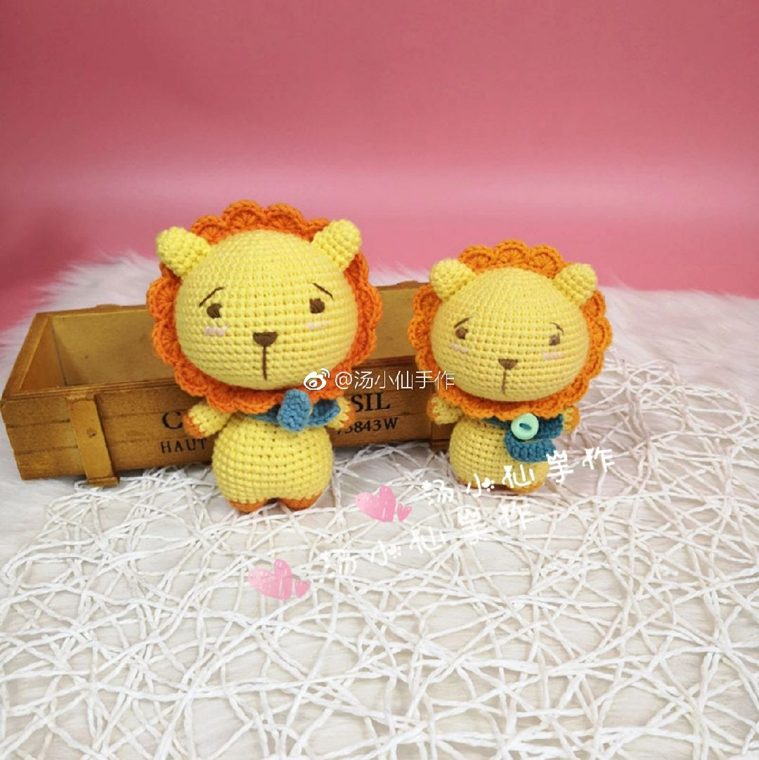 Big Head Animal Amigurumi Patterns: Grey Rabbit and Brown Bear