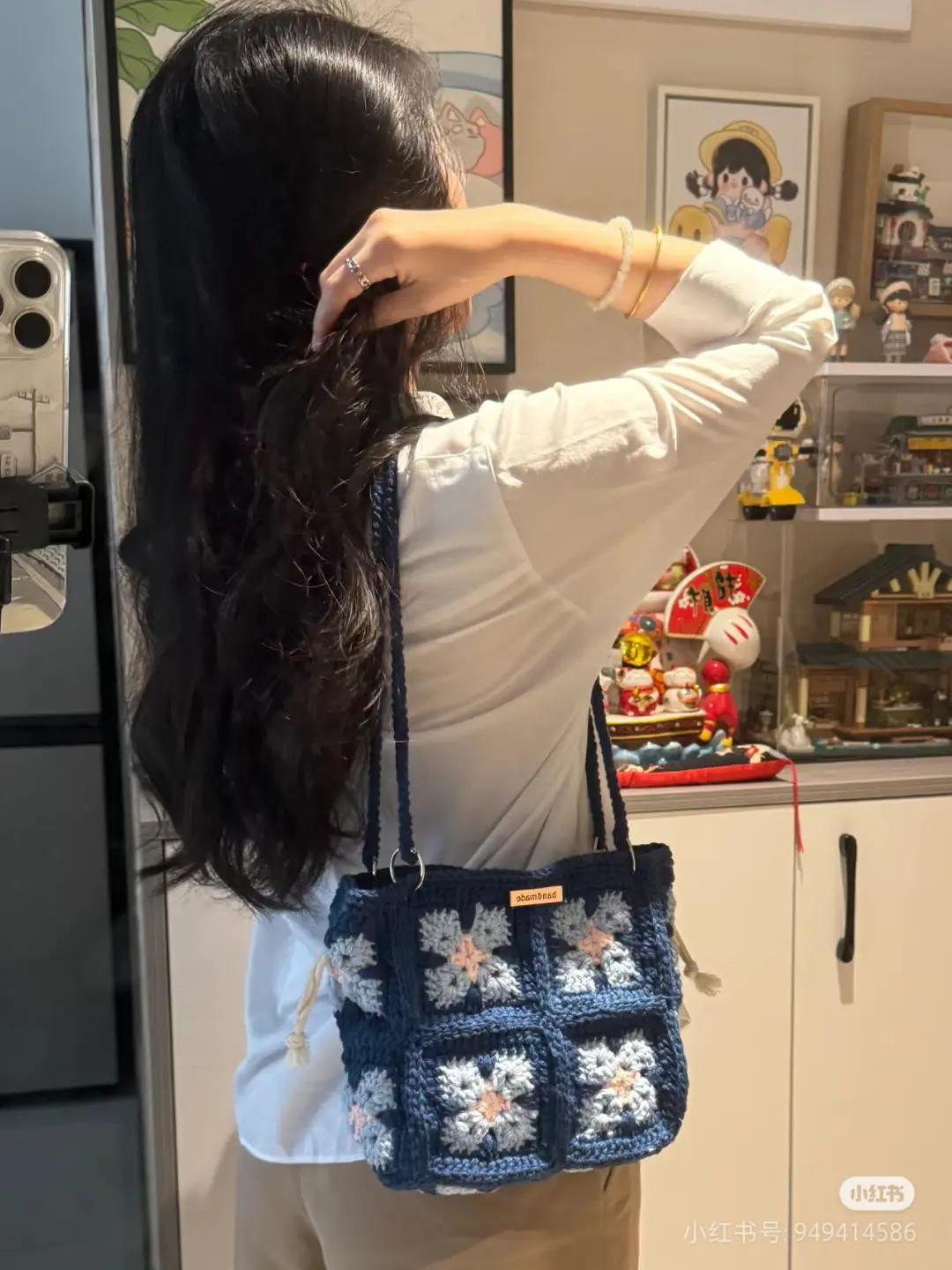 Blue Granny Square Flower Bag Crochet Chart Tutorial