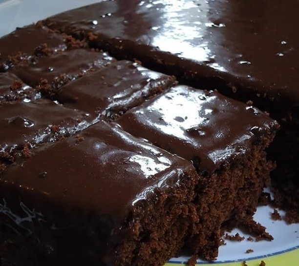 Bolo de Café com Chocolate: Receita completa de bolo chocolate café com cobertura cremosa