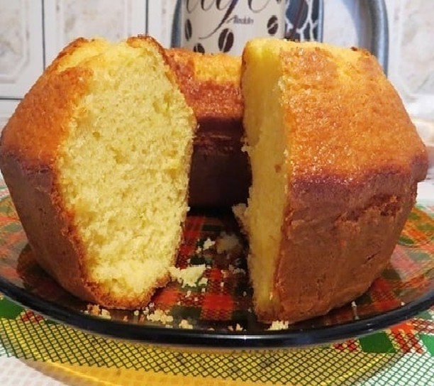 Bolo de laranja fofinho: Receita de bolo laranja mềm xốp với vỏ cam