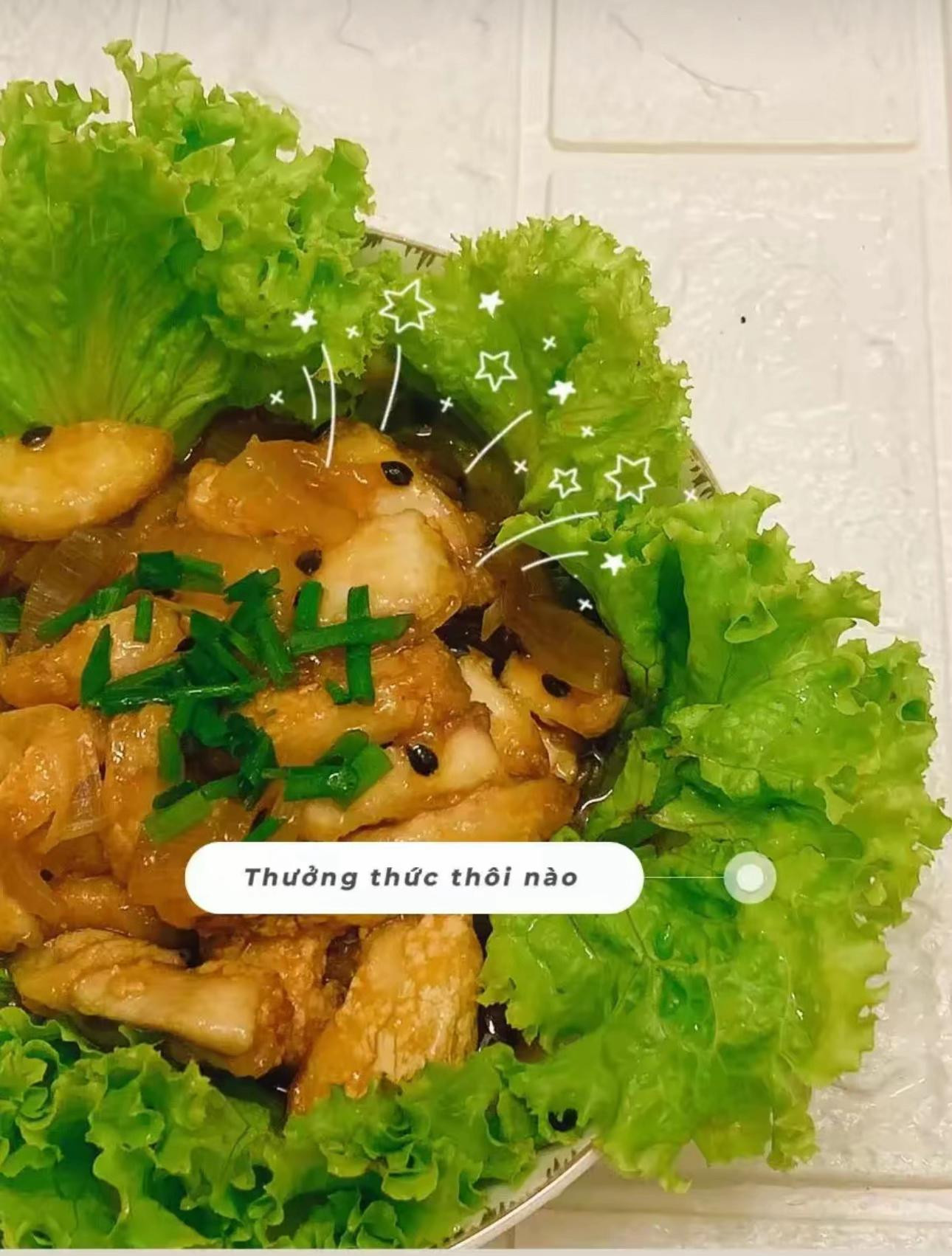 Cá ba sa sốt chanh dây chiên giòn, món ăn ngon với nước cốt chanh dầy và hành tây