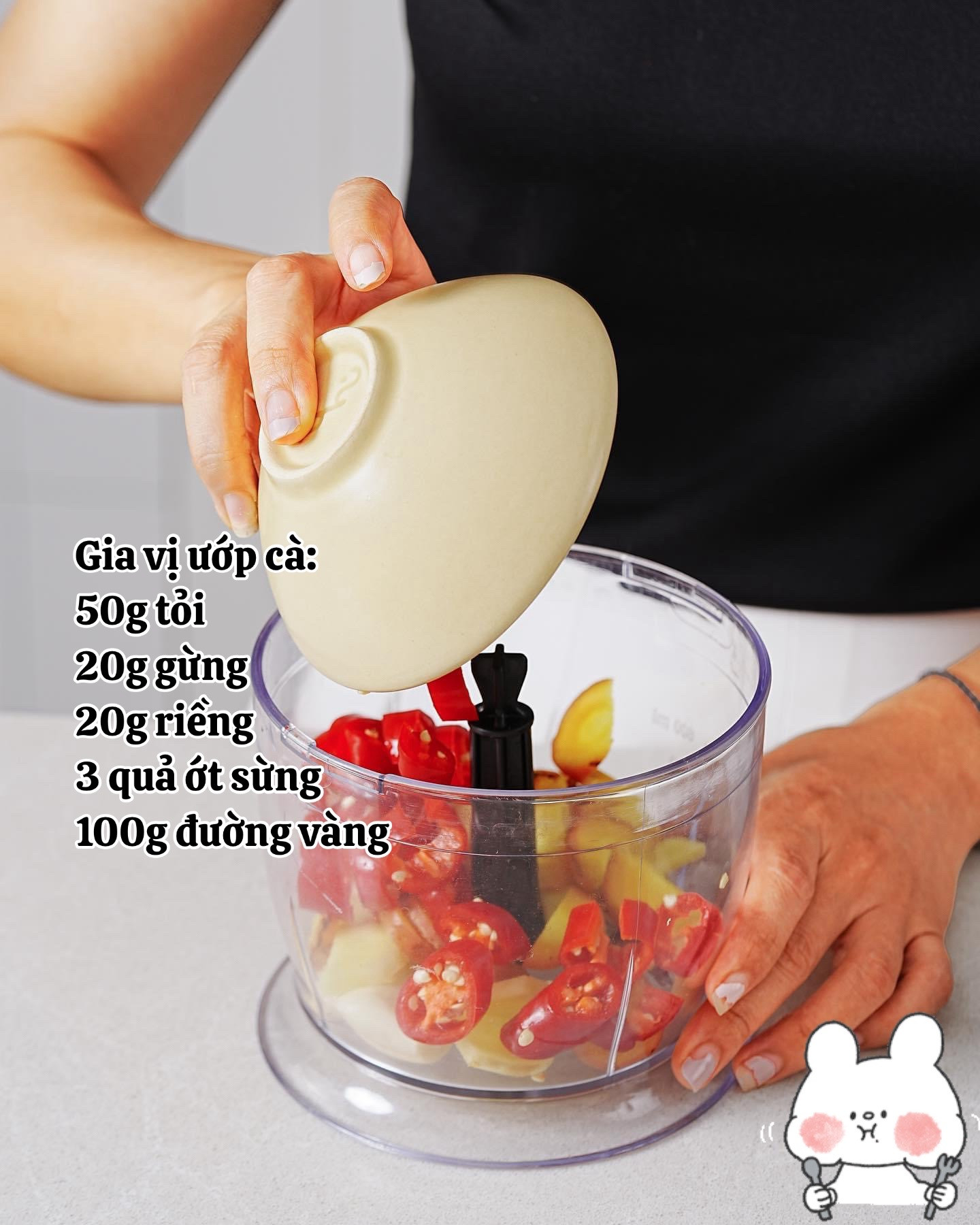 Cà muối xổi: Bí kíp làm món ăn vặt chua thơm ngon, tốn cơm với nguyên liệu cà trắng, tỏi, ớt và nước quất