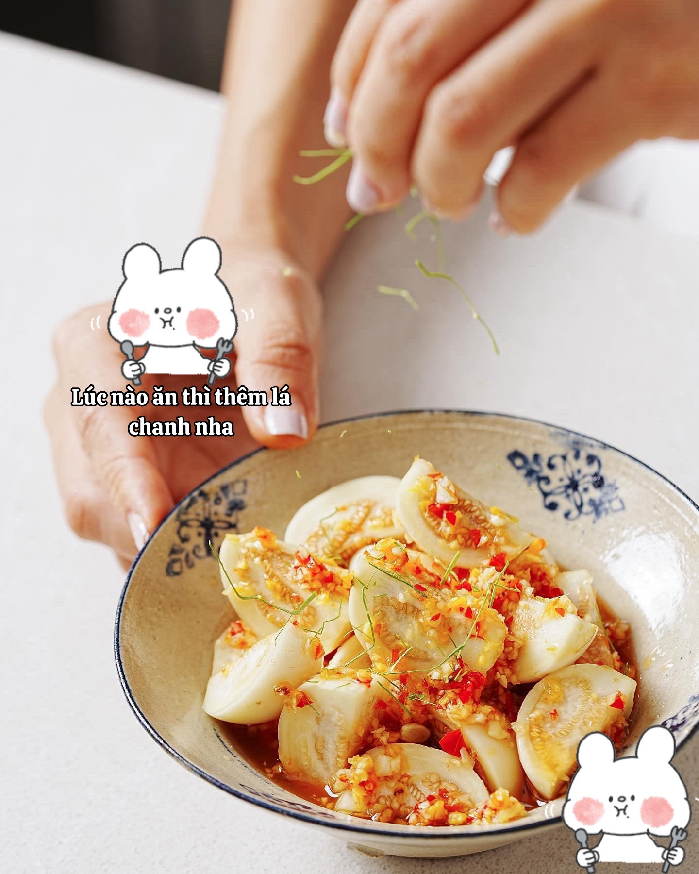 Cà muối xổi: Bí kíp làm món ăn vặt chua thơm ngon, tốn cơm với nguyên liệu cà trắng, tỏi, ớt và nước quất