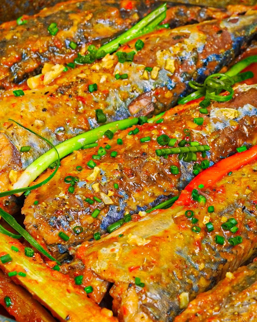 Cá Nục Kho Mía Ngọt Thanh Béo Ngậy Nước Dừa