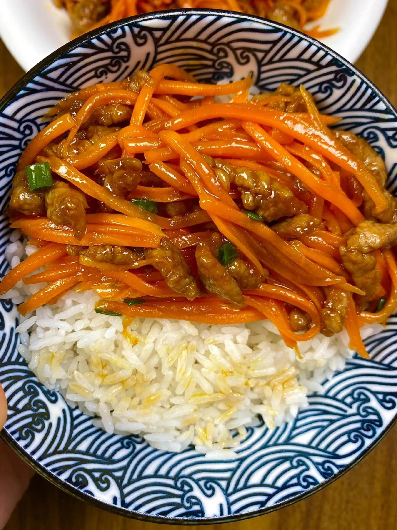 Cà rốt xào thịt bò sốt dầu hào, món cơm ngon