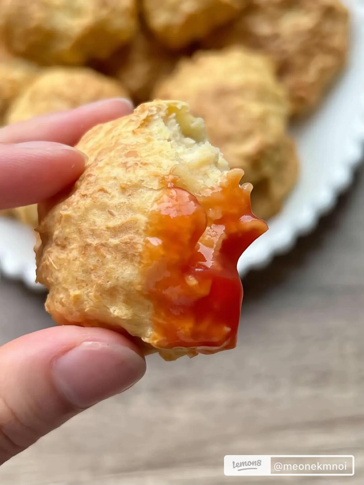 Cách làm bánh khoai tây thịt gà nướng giòn tan, dễ ăn