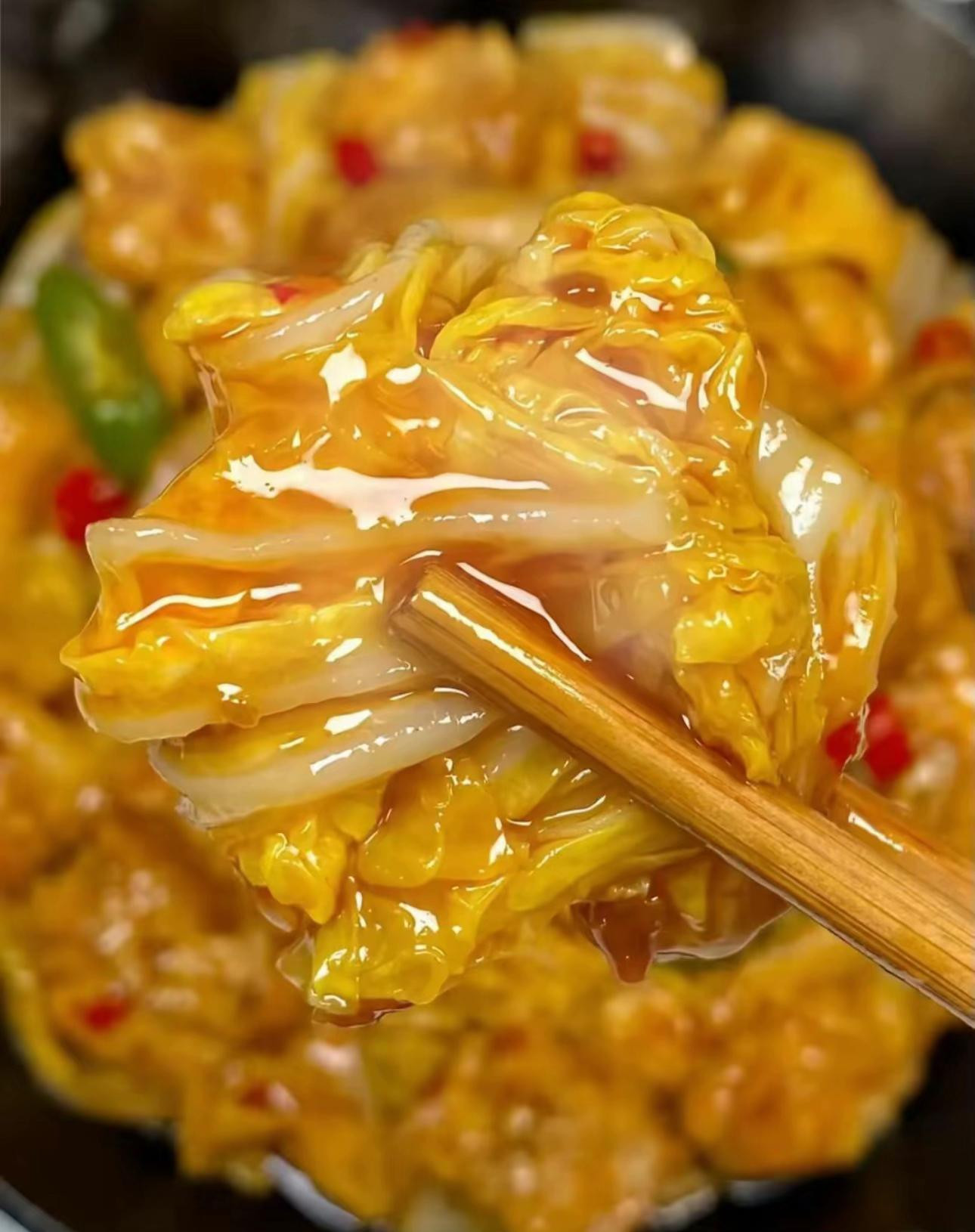 Cách làm bắp cải non xào đậu hũ với sốt tương ớt cay nồng, món ăn ngon đơn giản