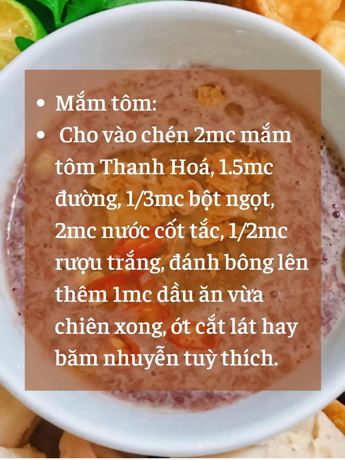 Cách làm Bún Đậu Mắm Tôm: Thịt ba chỉ, dồi trường, đậu hũ chiên và rau thơm