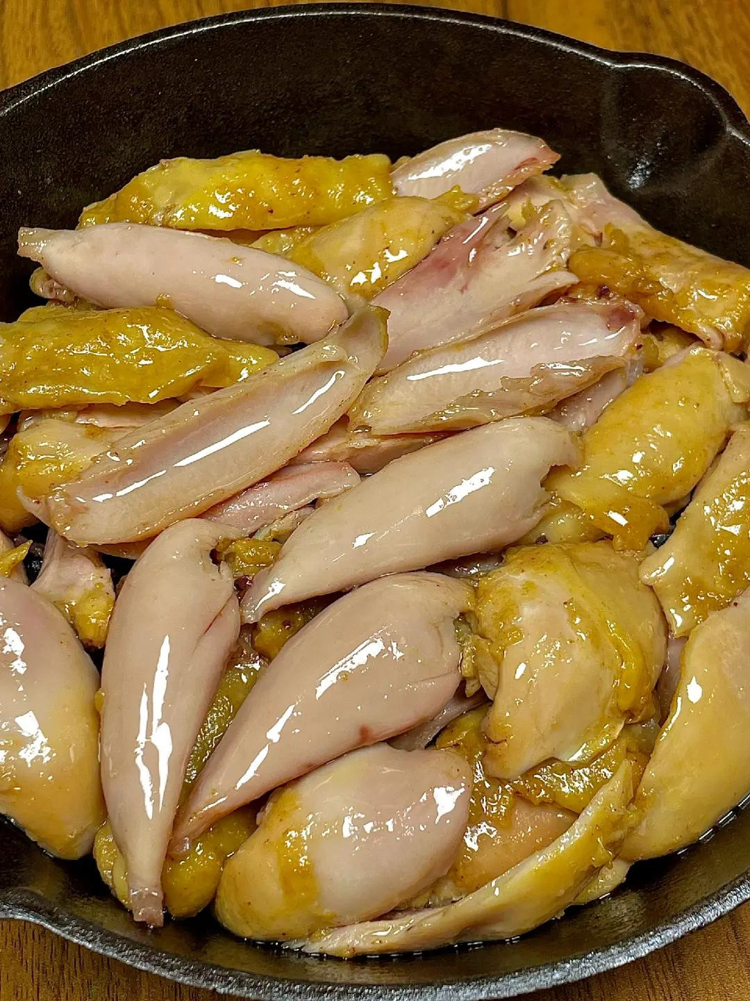 Cách làm chân gà hấp sốt me chua ngọt, mềm thơm ngon tuyệt vời