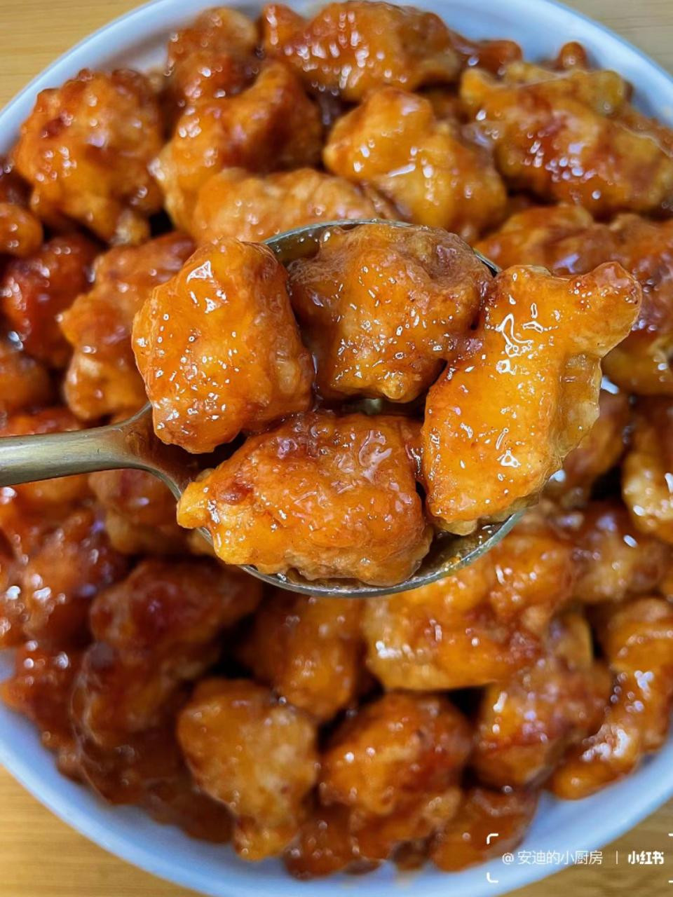 Cách làm Gà rán chua ngọt Hàn Quốc giòn tan, sốt đậm đà