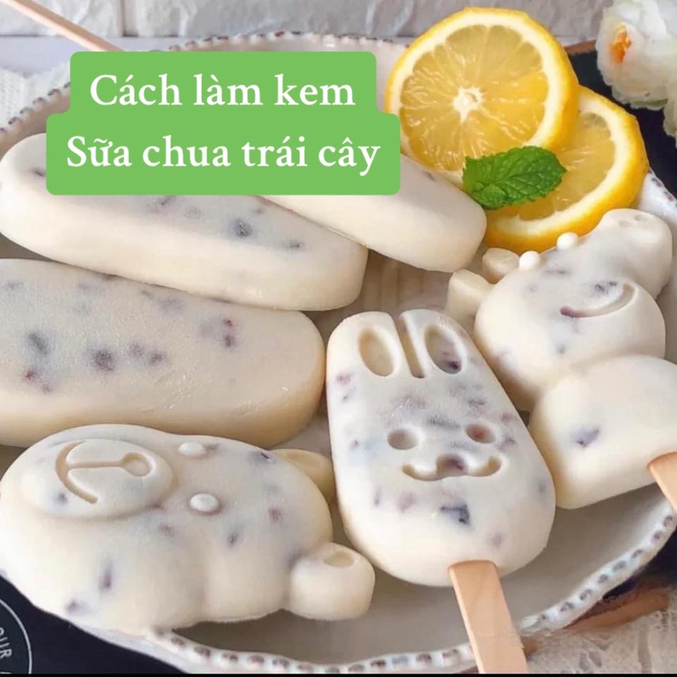 Cách làm kem sữa chua trái cây tại nhà với whipping cream và khuôn hình thú dễ thương