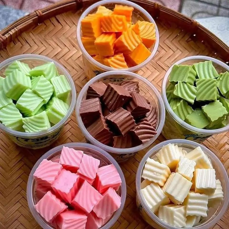 Cách làm khúc bạch nhiều màu sắc đẹp mắt, hương vị béo ngậy dễ thương