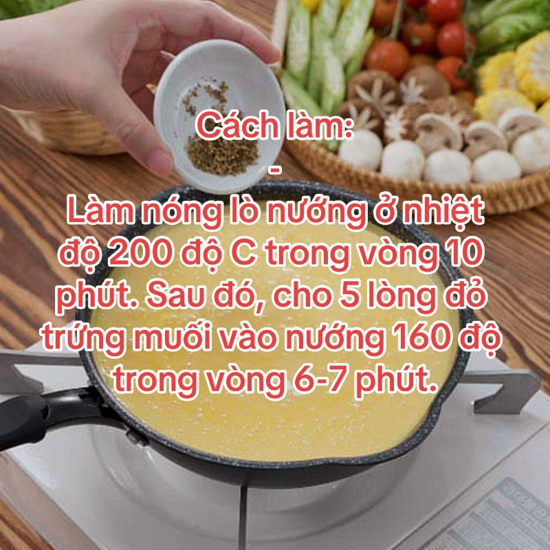 Cách làm sốt trứng muối thơm béo tại nhà với lòng đỏ trứng muối, sữa tươi và whipping cream