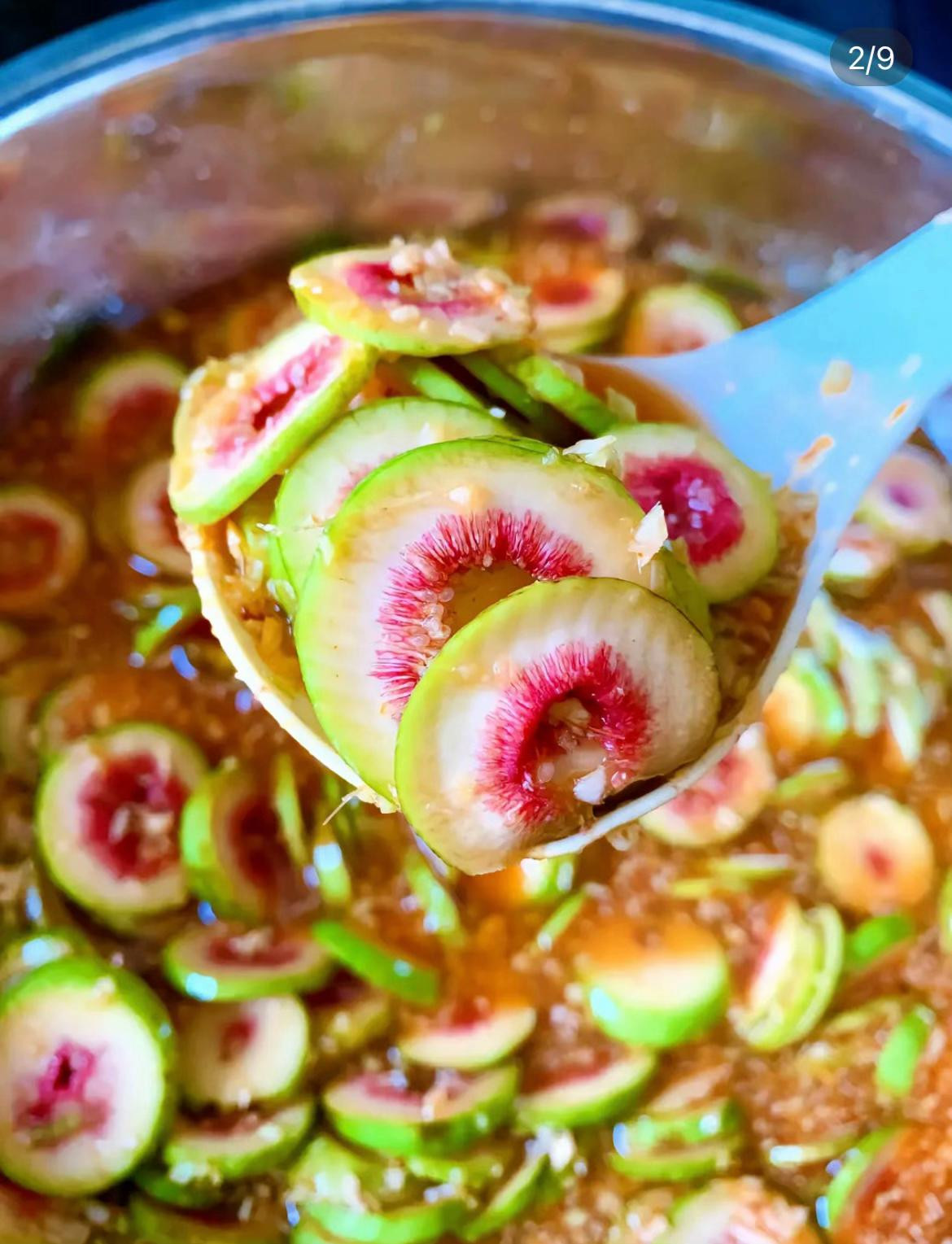 Cách làm sung muối chua giòn ngon, công thức chi tiết ngâm sung với tỏi ớt sả gừng