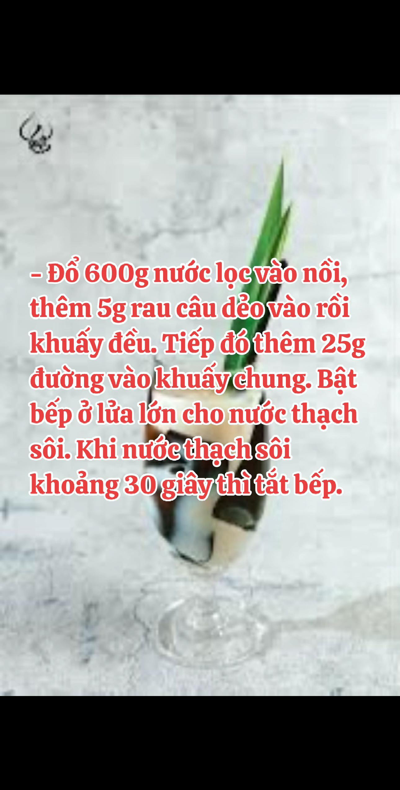 Cách làm thạch sữa lá dứa siêu ngon tại nhà với bột rau câu, nước cốt dừa và sữa tươi