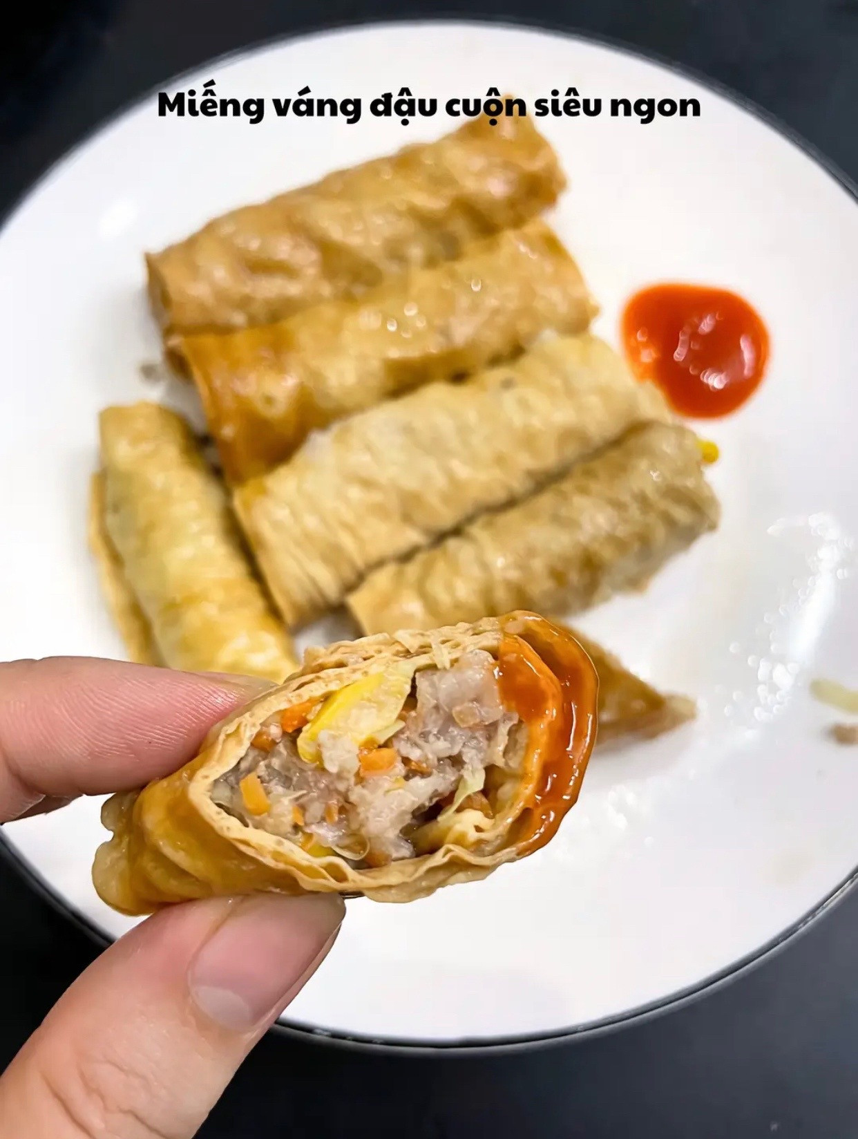 Cách làm váng đậu cuộn thịt siêu cuốn với ngô, bắp cải và cà rốt