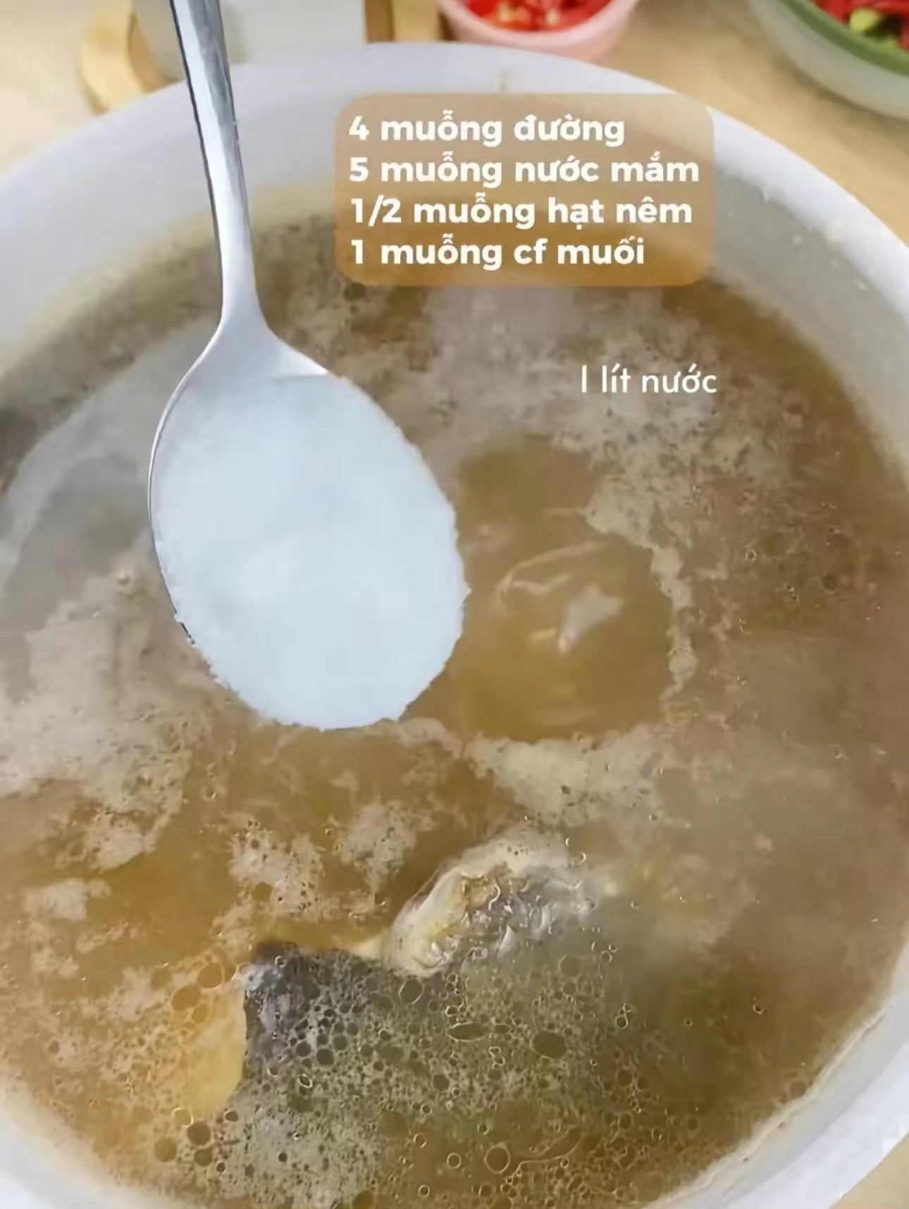 Canh chua cá bông lau nấu với me, dứa và đậu bắp