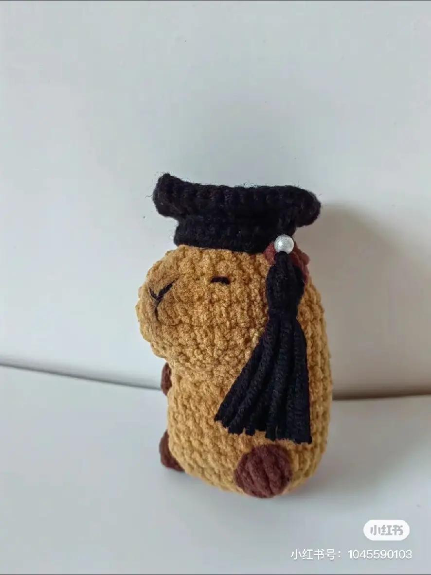Capybara Amigurumi Crochet Pattern Chart with Graduation Hat Tutorial