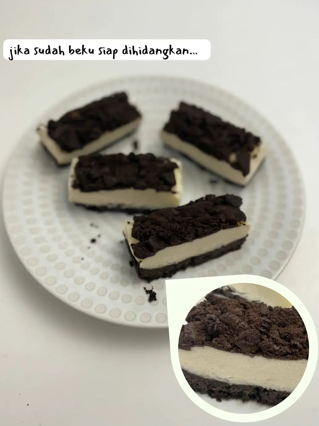 Cara Membuat Oreo Cheese Bars Dingin: Biskuit Oreo, Keju Slice, Susu & Maizena