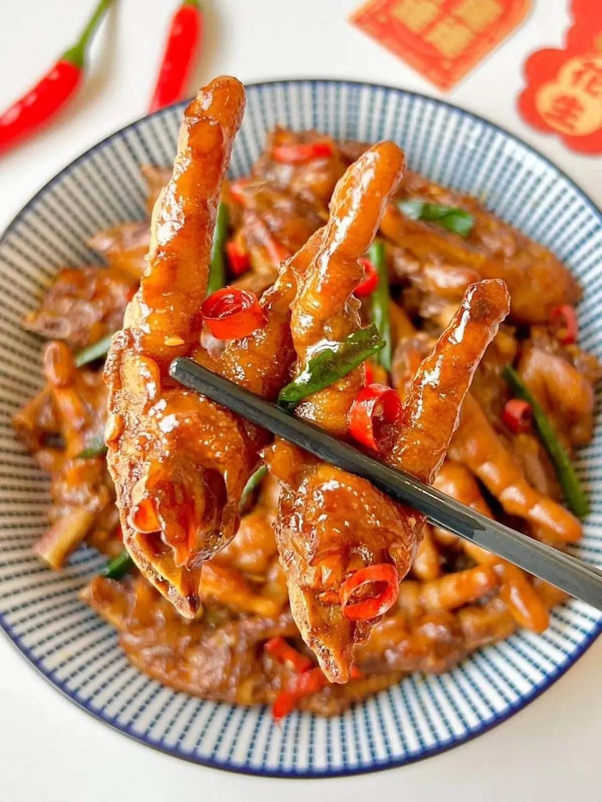 Chân Gà Xào Xả Ớt Cay Nồng - Cách Làm Chi Tiết