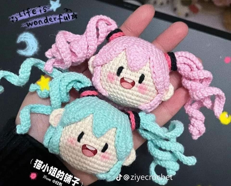 Charlie Su Crochet Amigurumi Pattern with Lion Ears and Tail