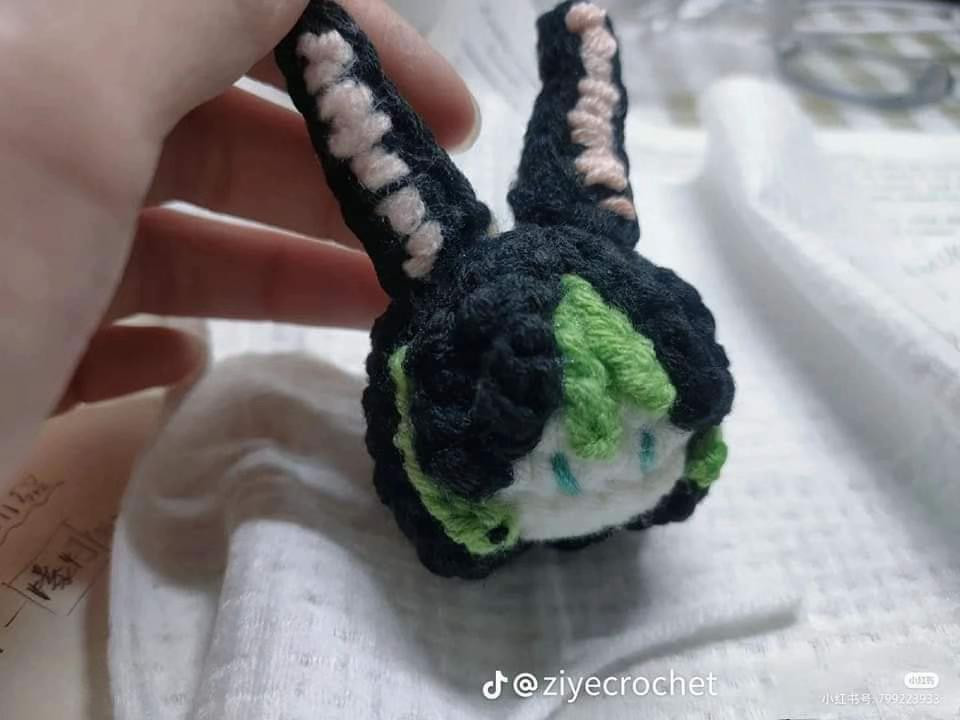 Charlie Su Crochet Amigurumi Pattern with Lion Ears and Tail