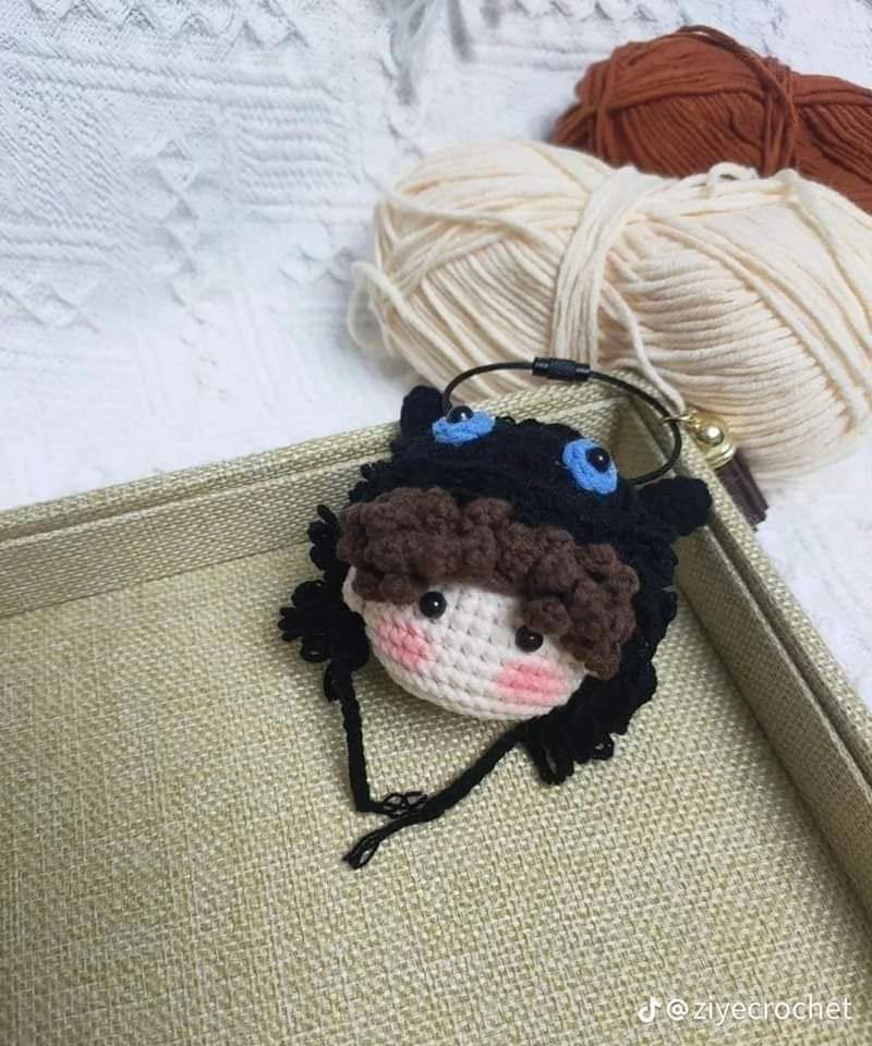 Charlie Su Crochet Amigurumi Pattern with Lion Ears and Tail