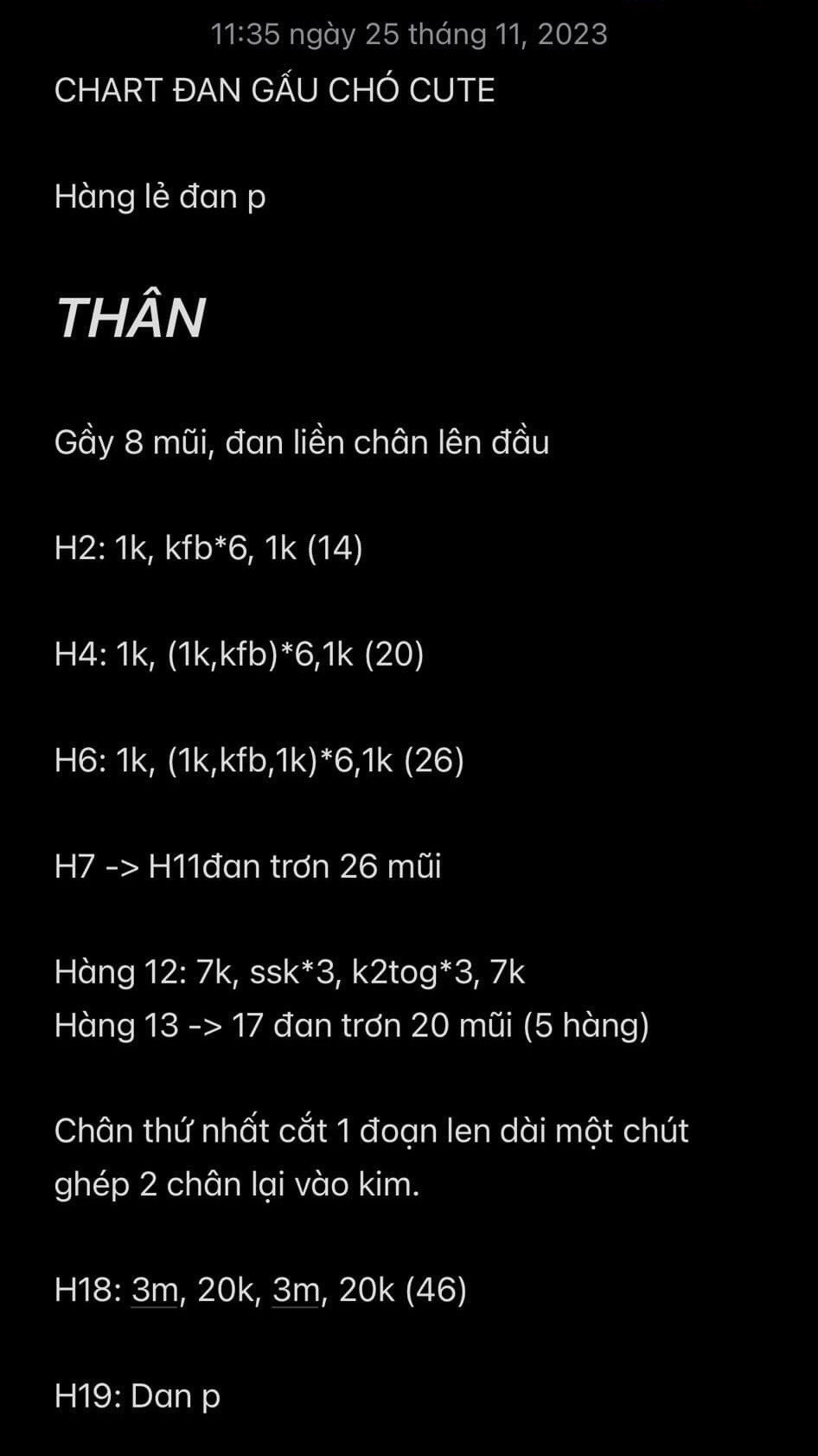 Chart đan gấu chó cute dễ thương với màu trắng kem, tai nâu và quần yếm vàng