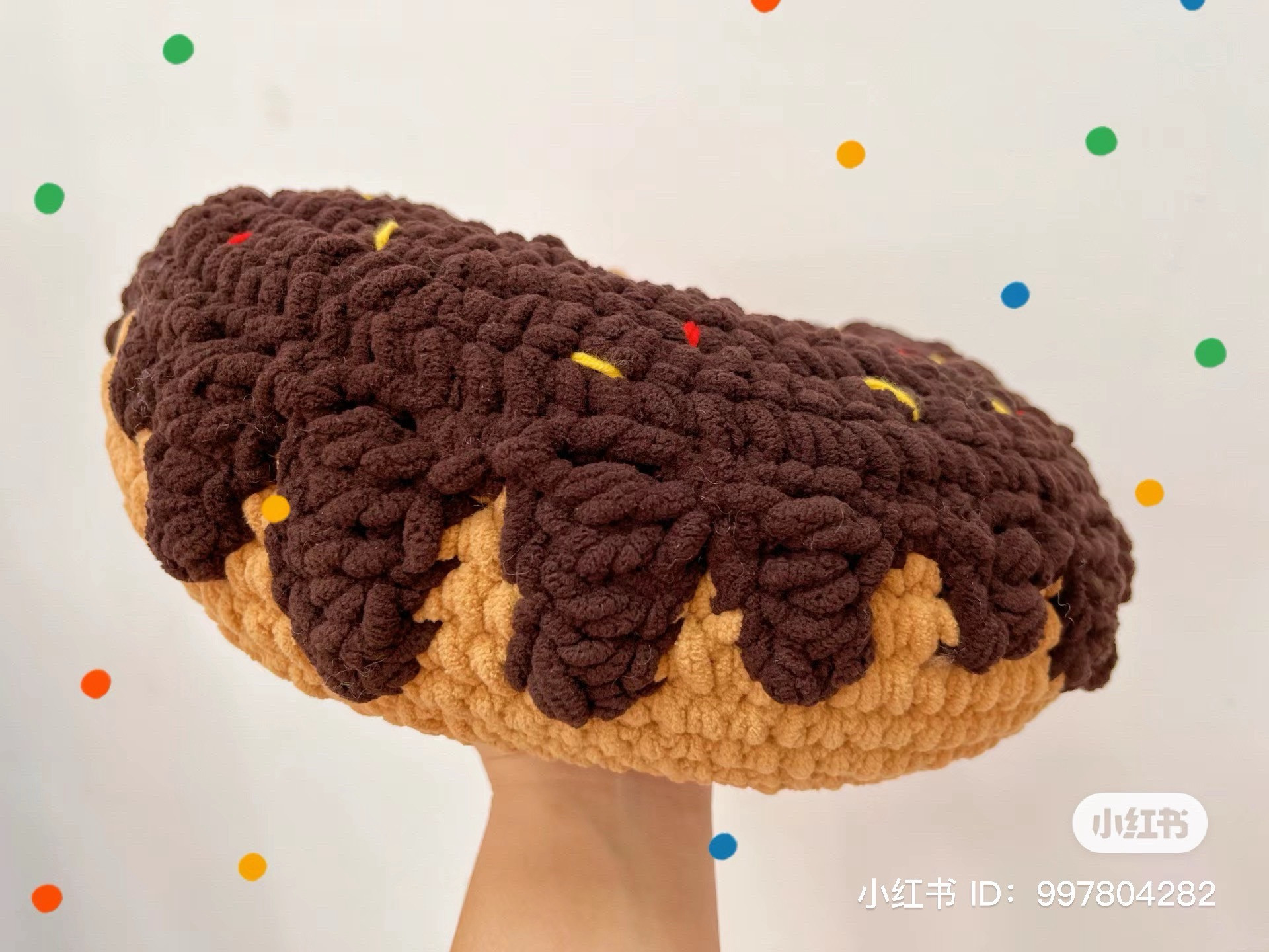 Chart dịch móc gối Donut Capybara