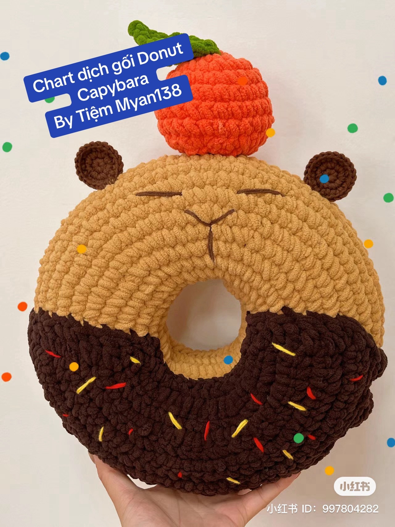 Chart dịch móc gối Donut Capybara