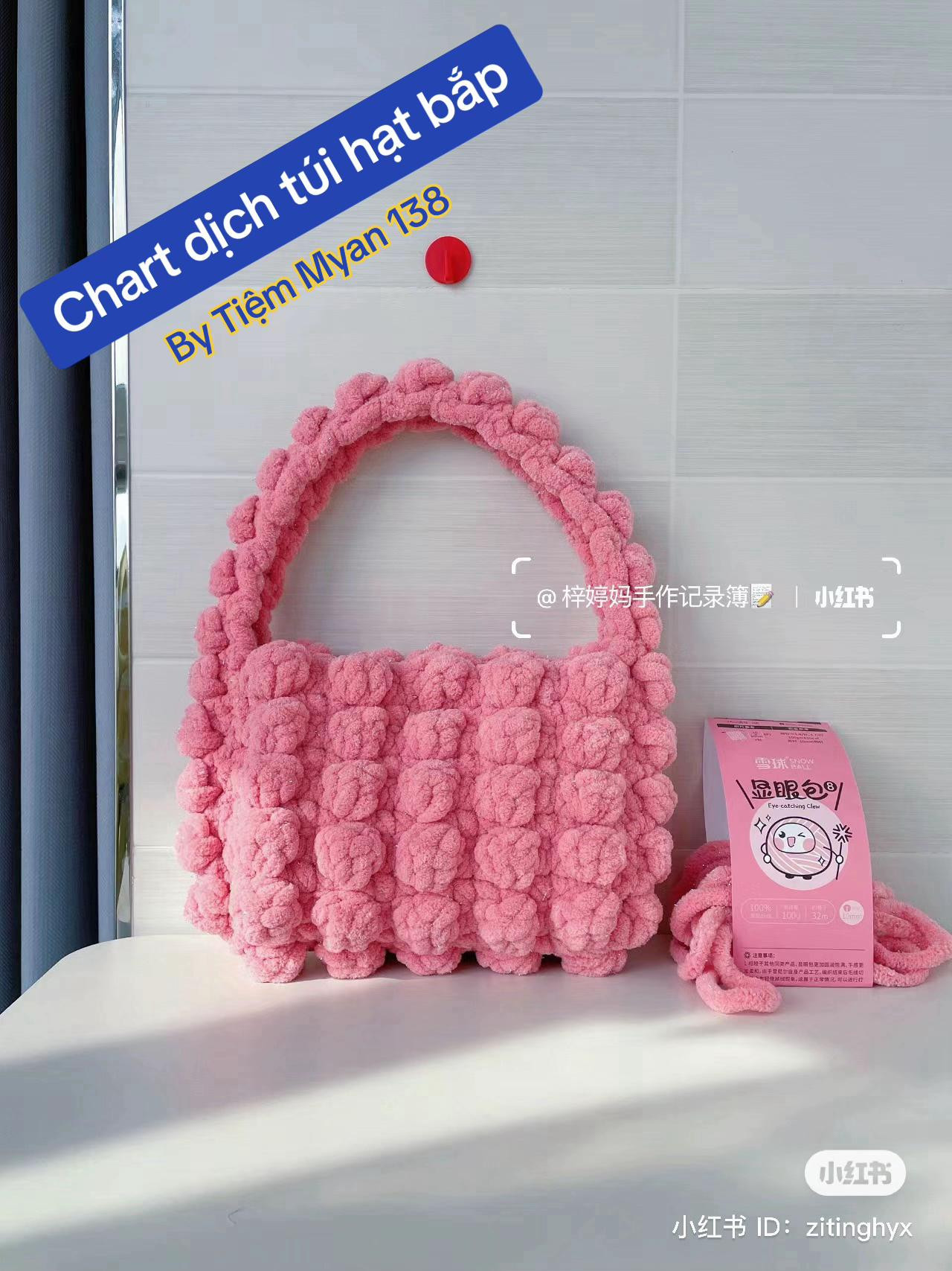 Chart dịch móc túi hạt bắp màu hồng len nhung