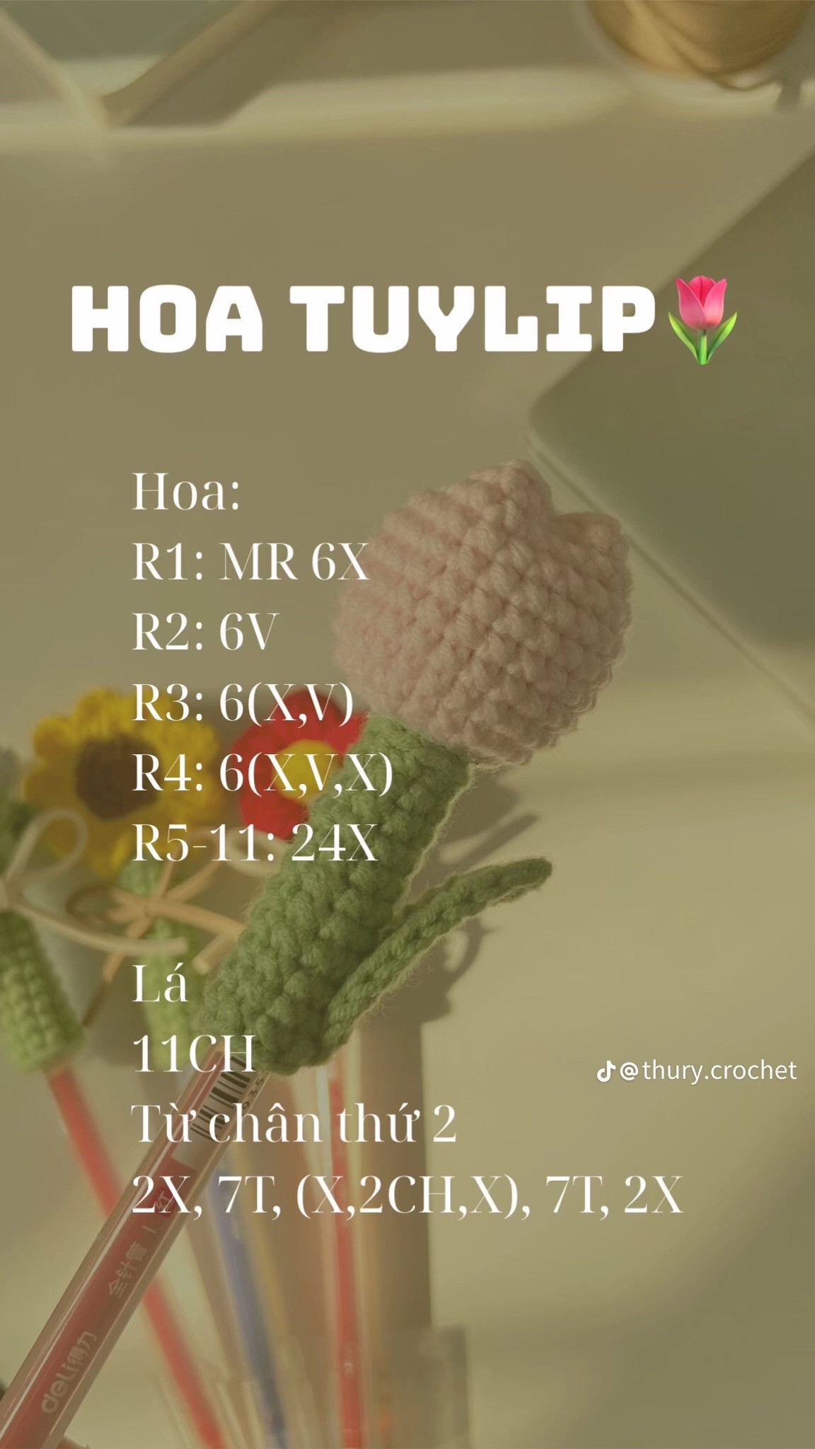 Chart hoa hồng, tulip và hướng dương trang trí bút móc len