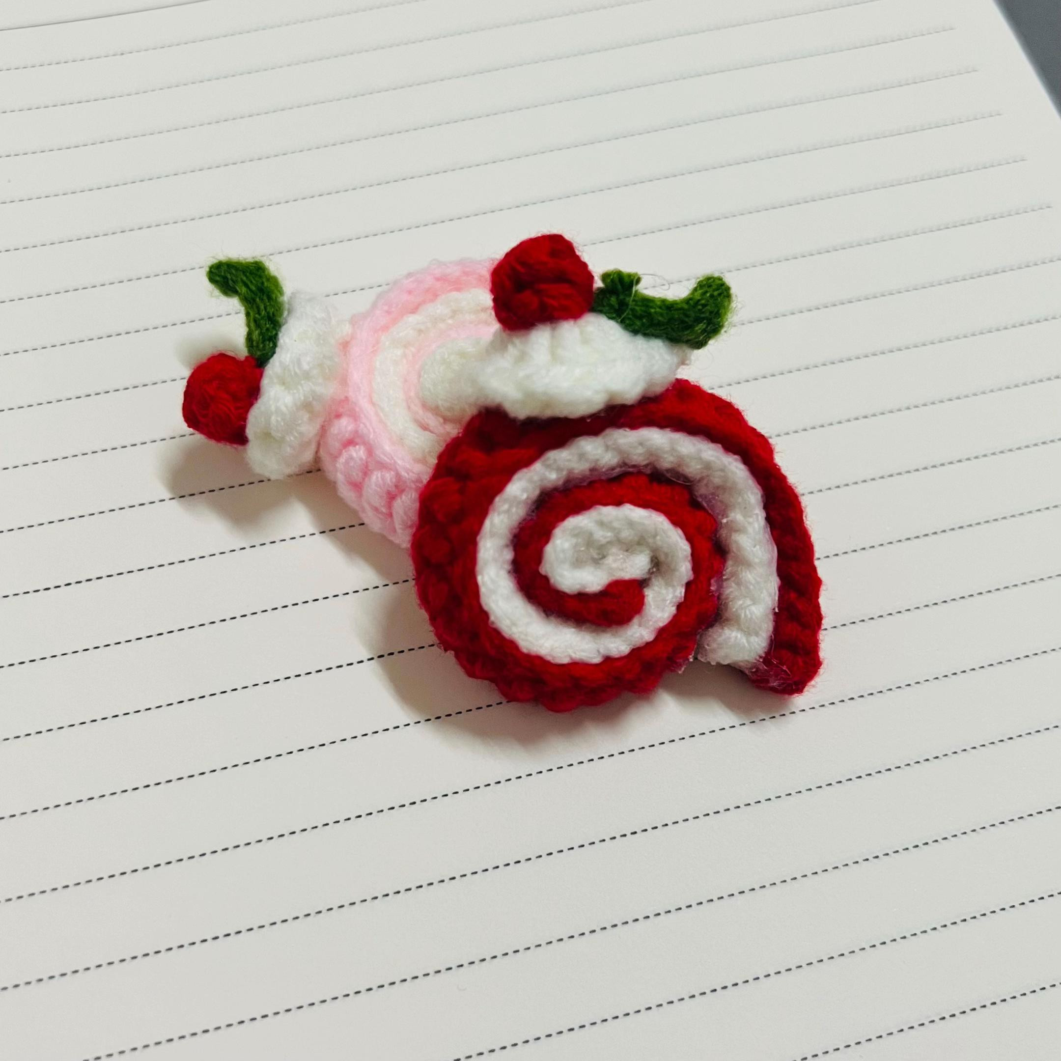 Chart hướng dẫn móc bánh cuộn kem len handmade