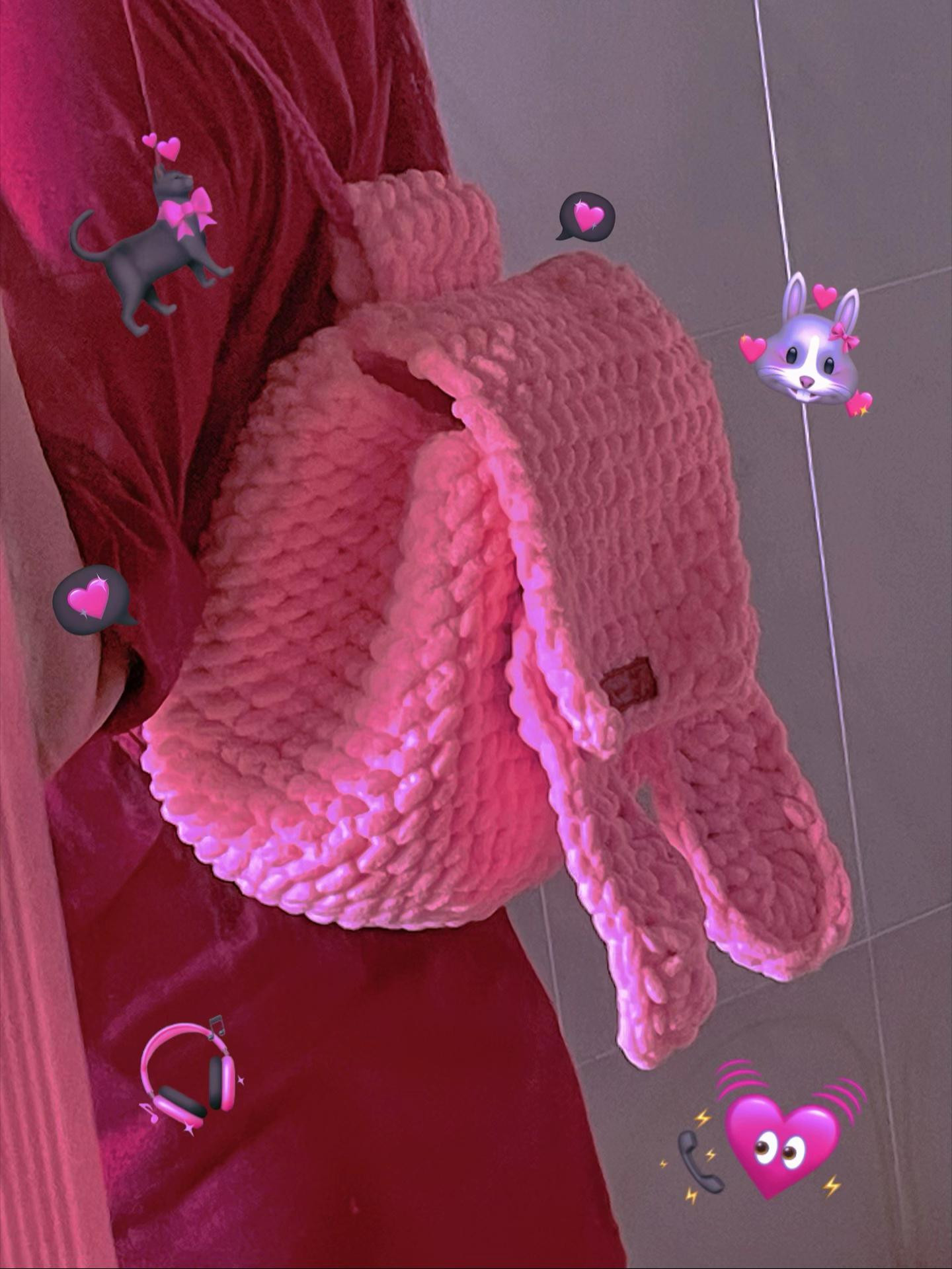 Chart hướng dẫn móc len balo thỏ hồng dễ thương bằng len xù mềm mại