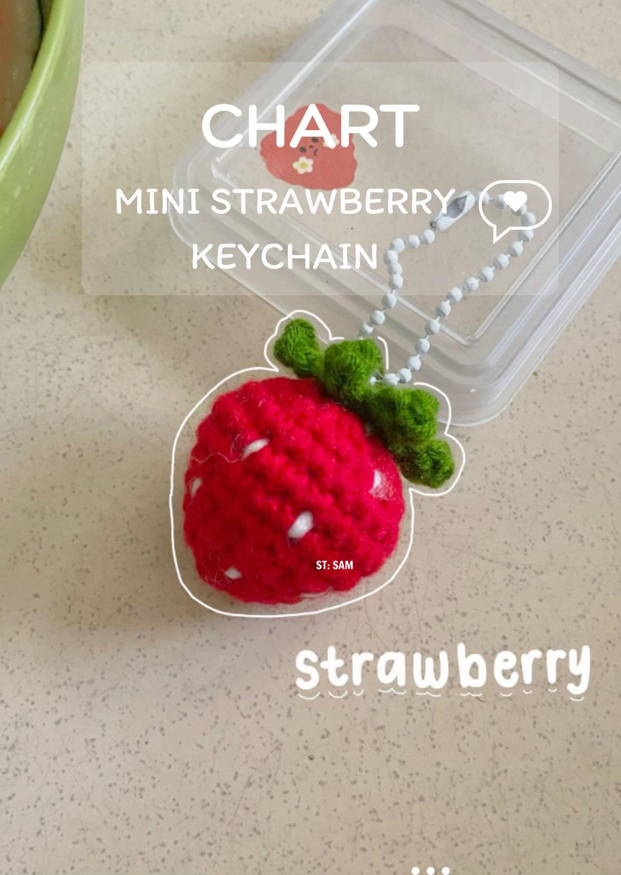 Chart hướng dẫn móc len chìa khóa dâu tây mini (Mini Strawberry Keychain) màu đỏ hồng và xanh lá