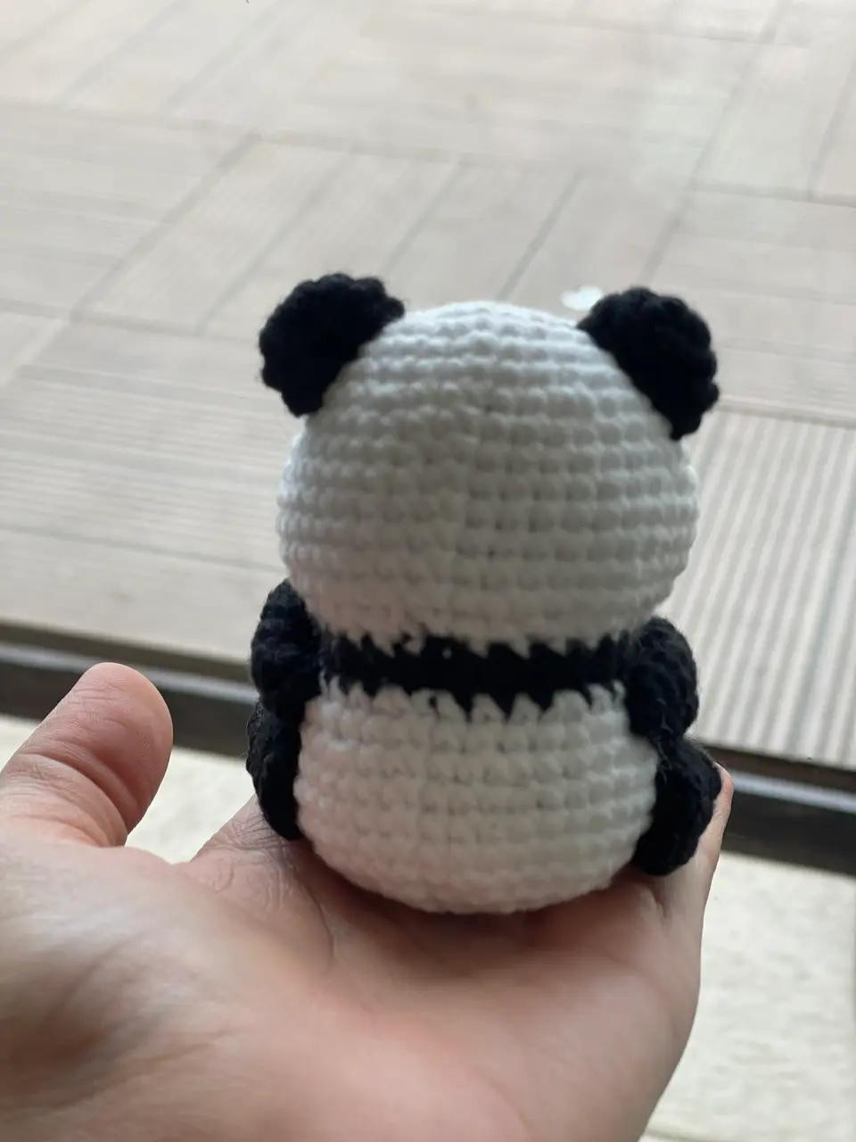 Chart hướng dẫn móc len gấu trúc Pandabear dễ thương cầm cây trúc màu xanh