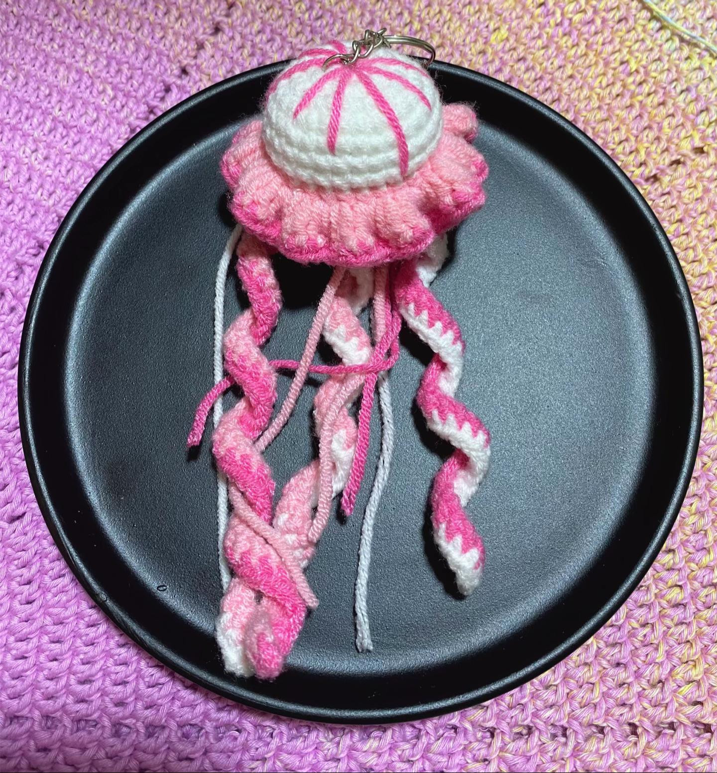 Chart hướng dẫn móc len sứa biển nhỏ dễ thương