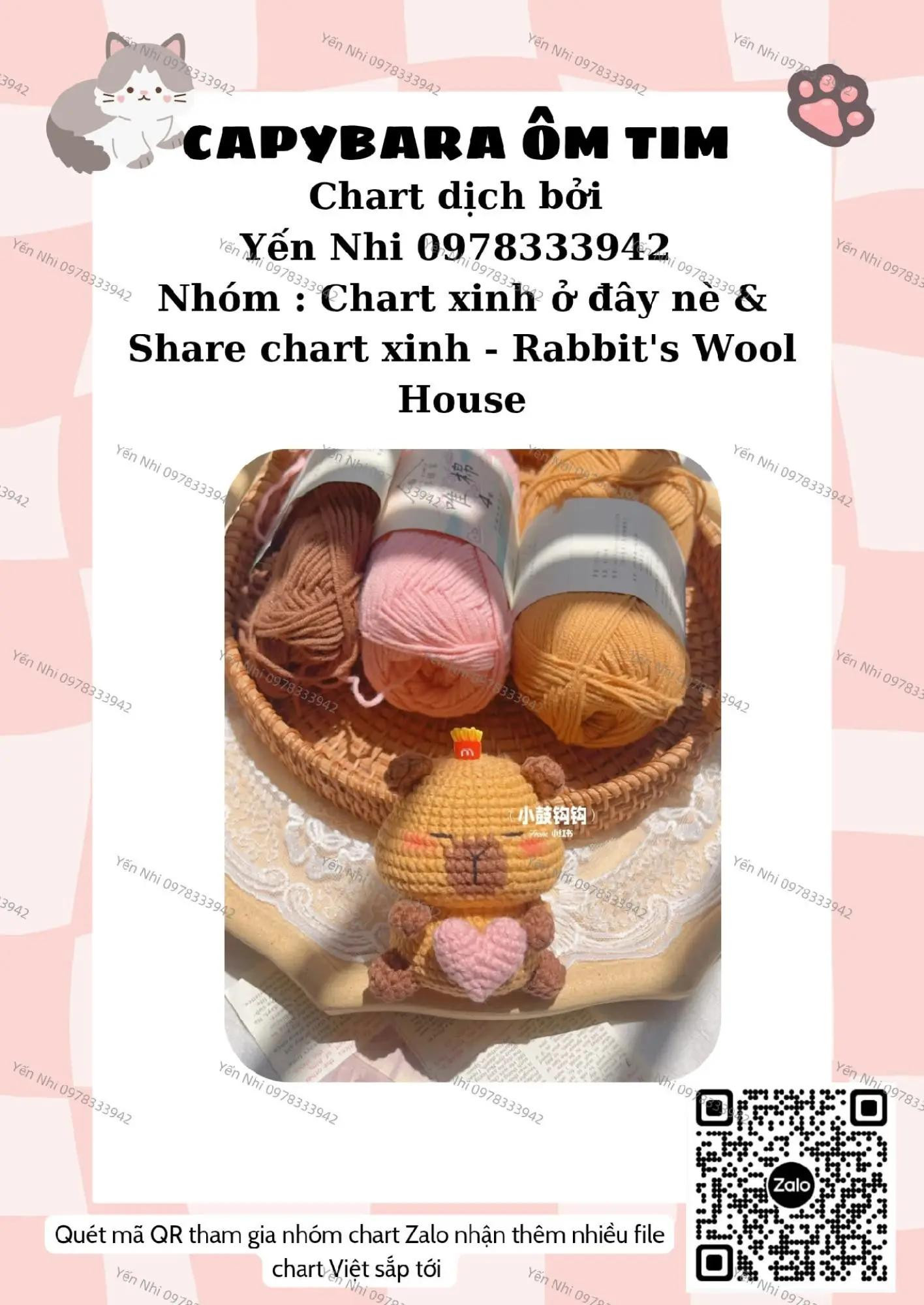 Chart móc Capybara ôm tim dễ thương, len màu vàng và nâu