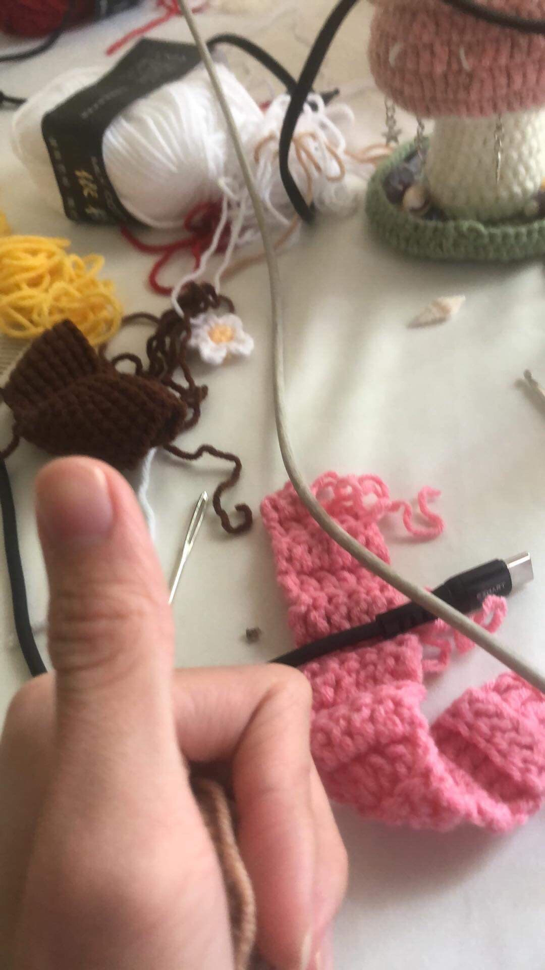 Chart móc len búp bê bánh vòng xù mặt buồn cười, hướng dẫn chi tiết từng hàng