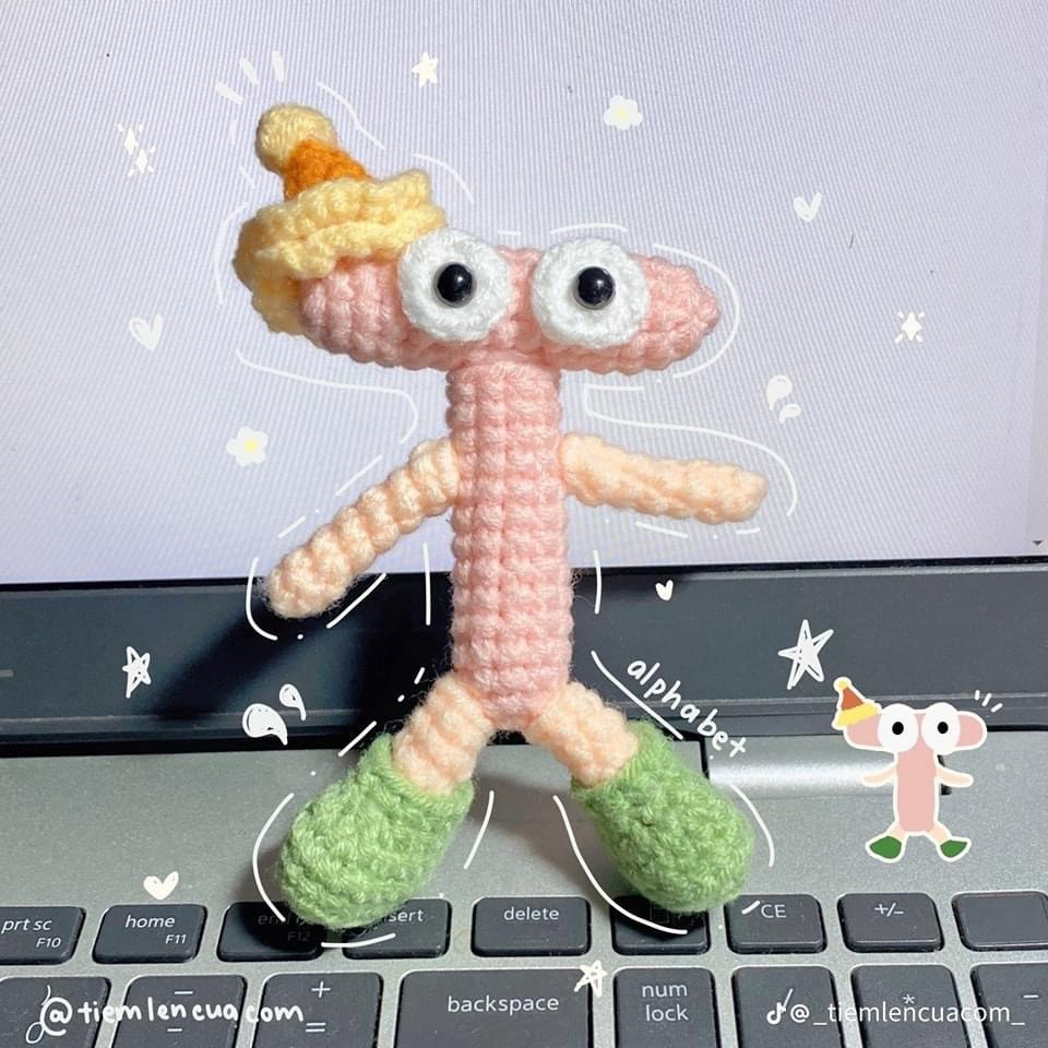 Chart móc len búp bê chữ cái Alphabet T, N, S dễ thương