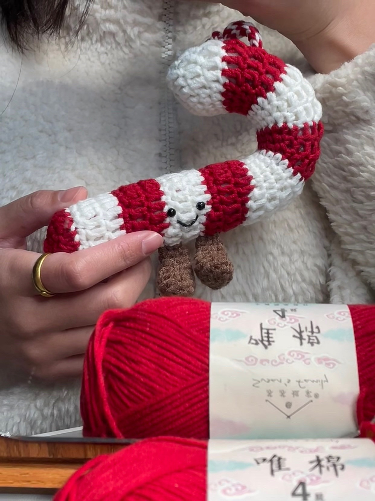 Chart móc len búp bê kẹo gậy Jellycat Noel