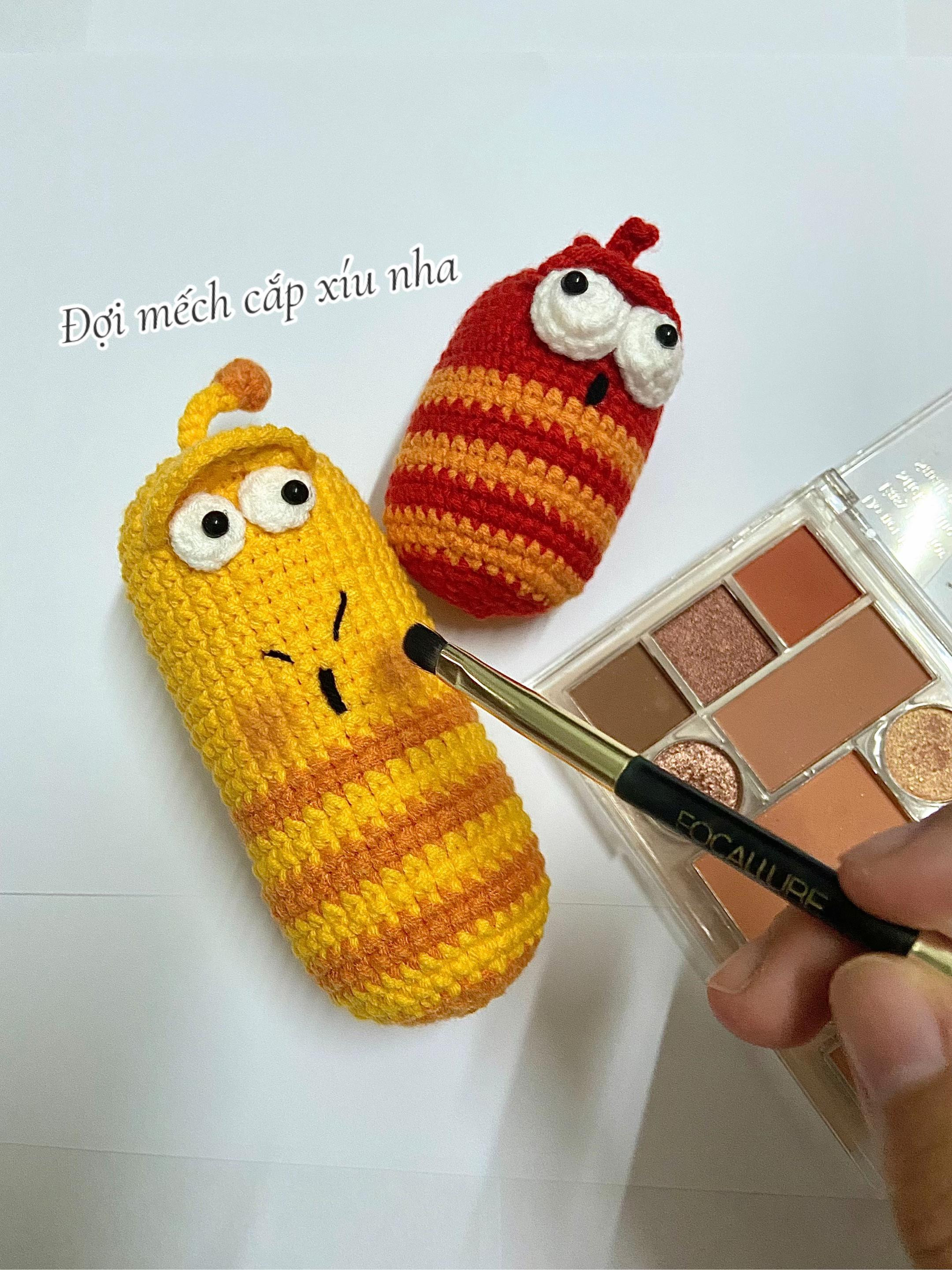 Chart móc len búp bê Larva, hướng dẫn chi tiết thân và mắt