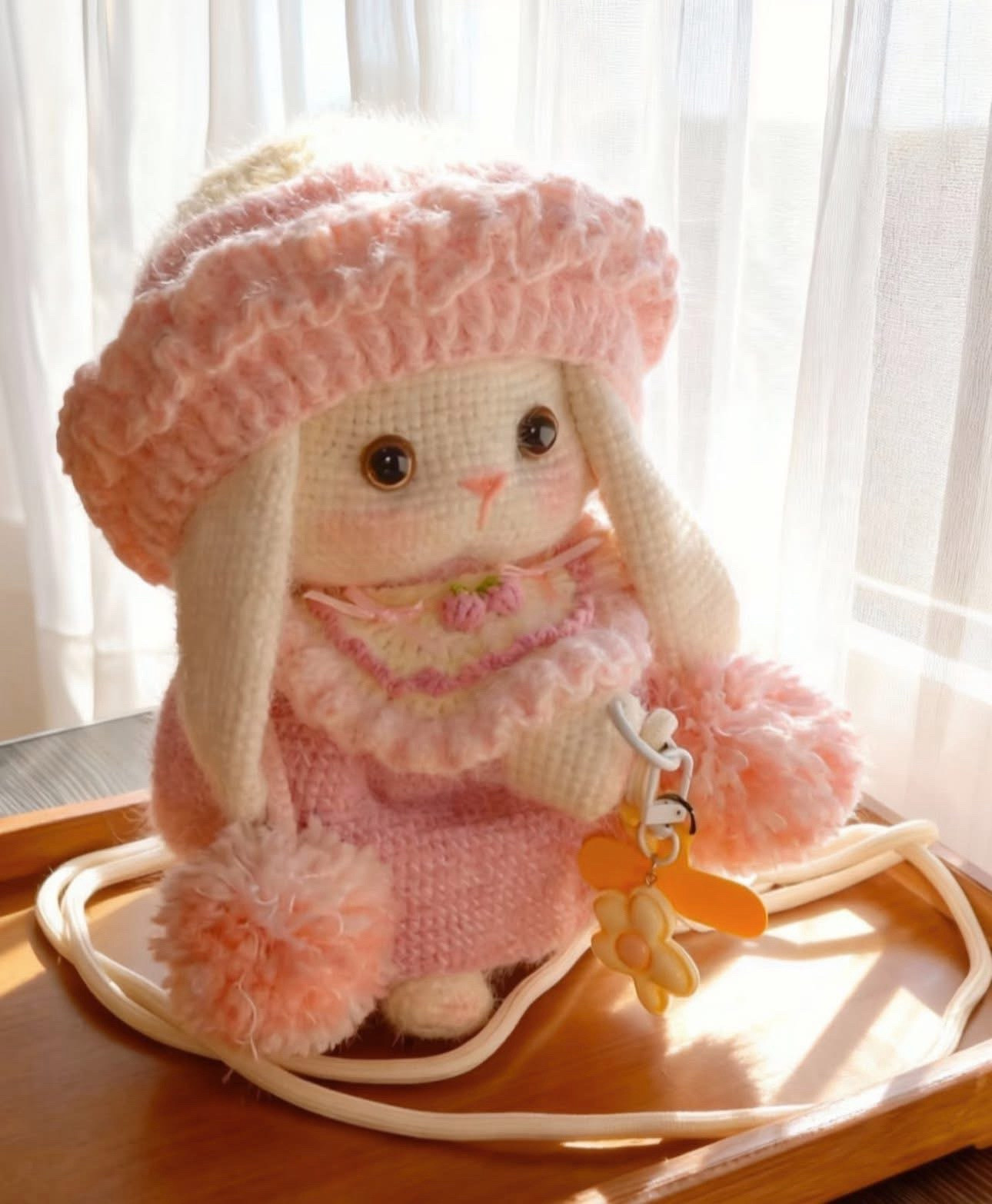 Chart móc len búp bê thỏ hồng đeo vai dễ thương